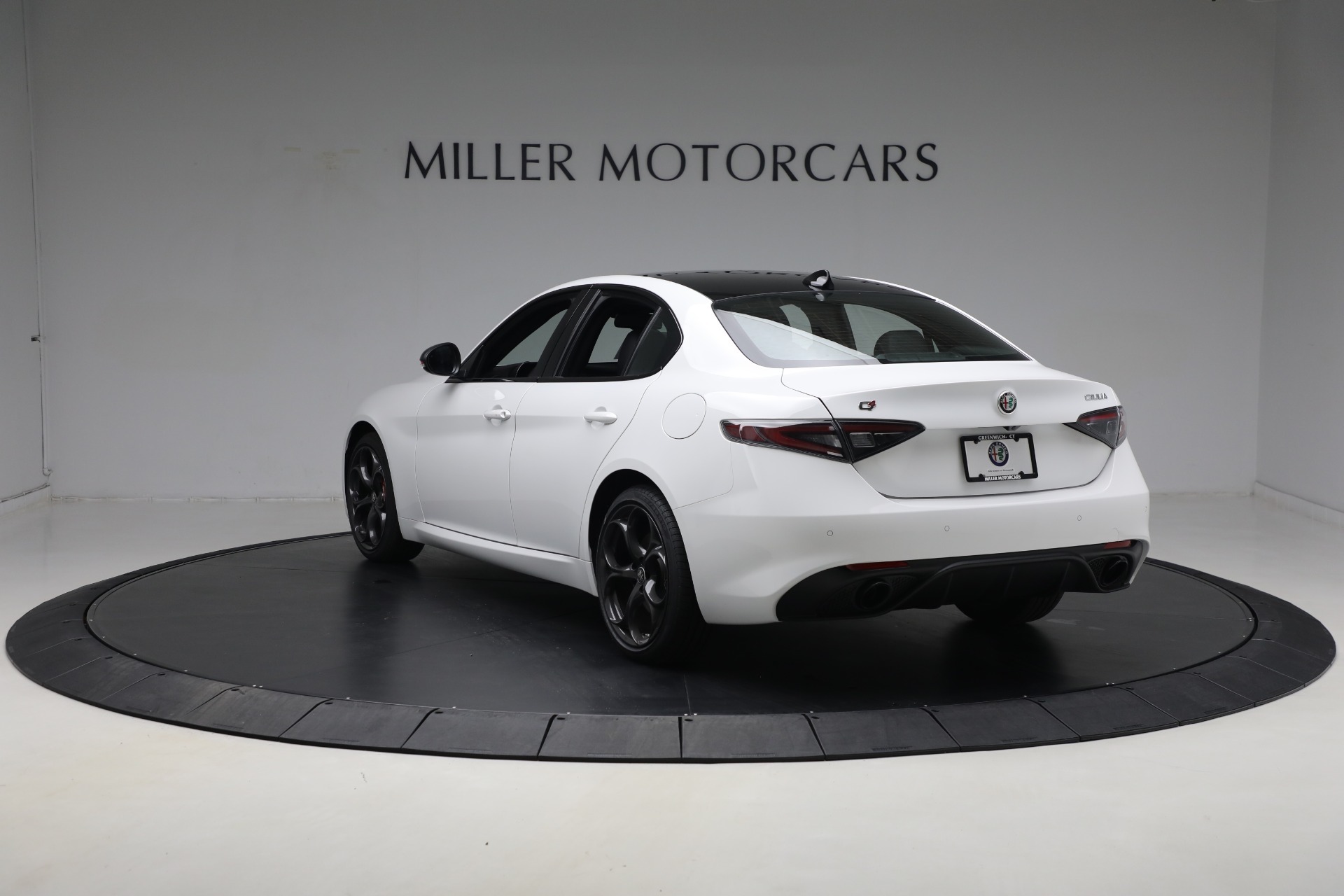 2025 Alfa Romeo Giulia SPRINT photo 8