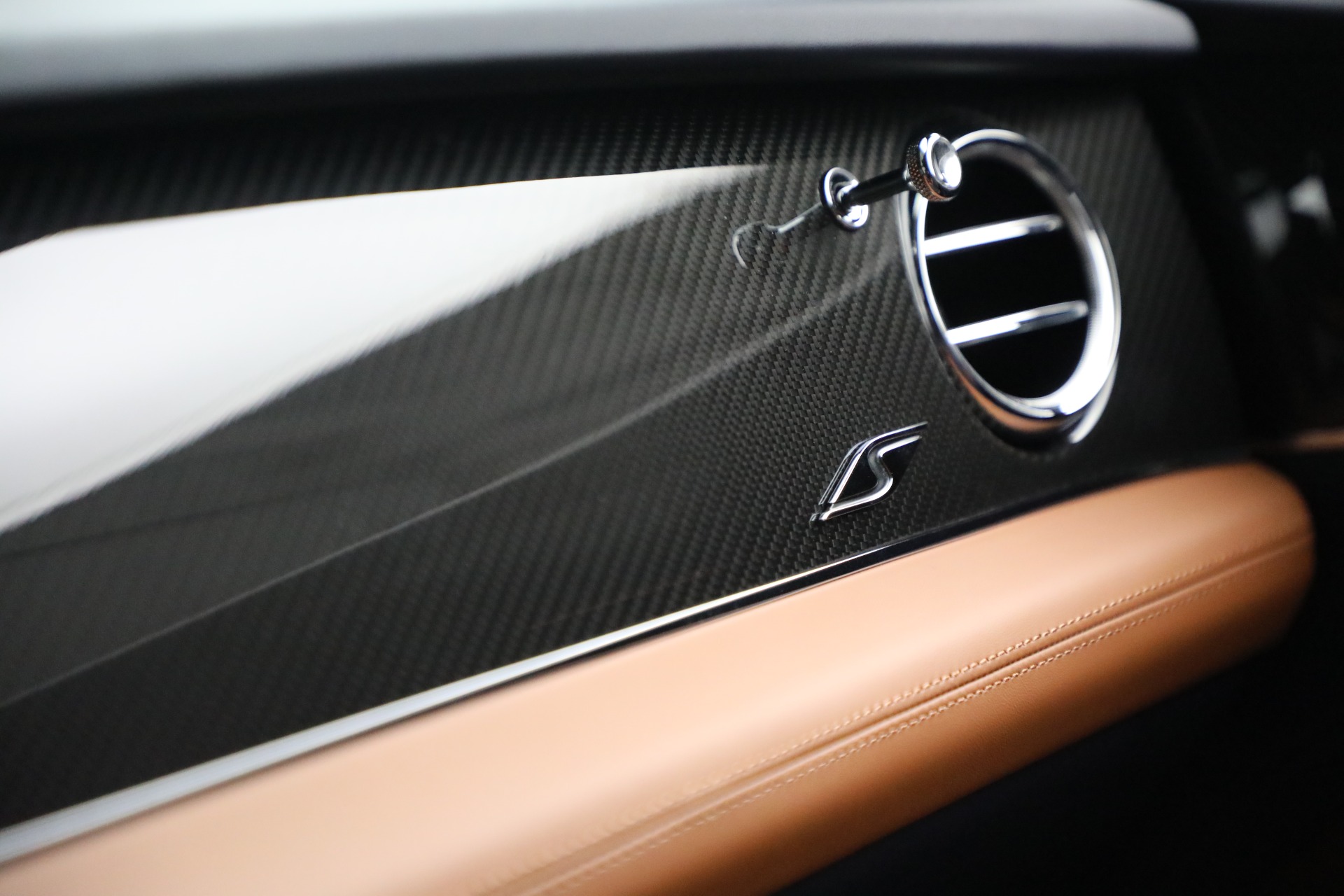 2024 Bentley Bentayga S V8 photo 28
