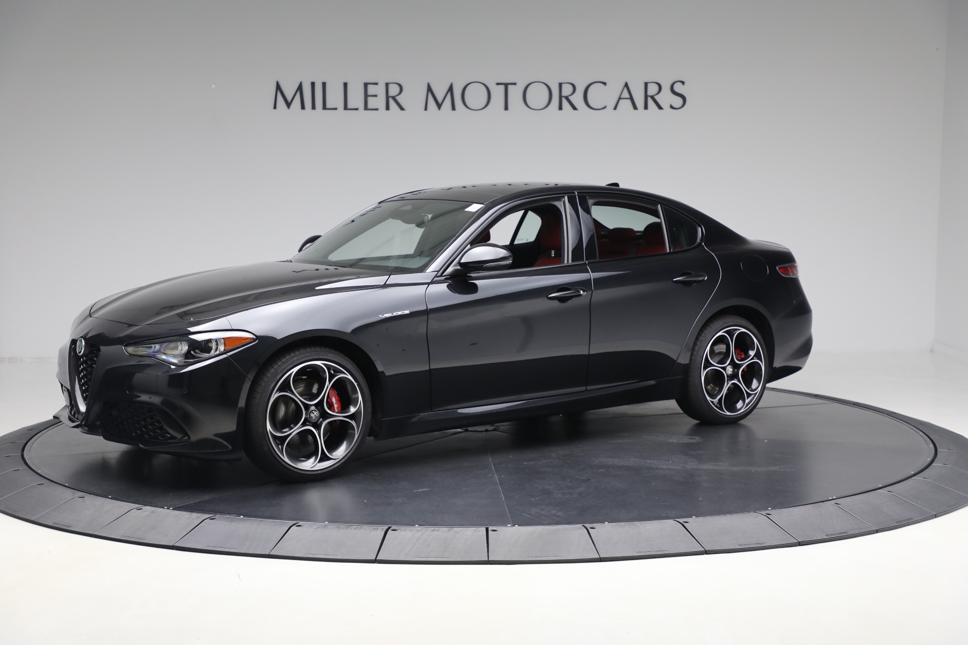 2025 Alfa Romeo Giulia SPRINT photo 2