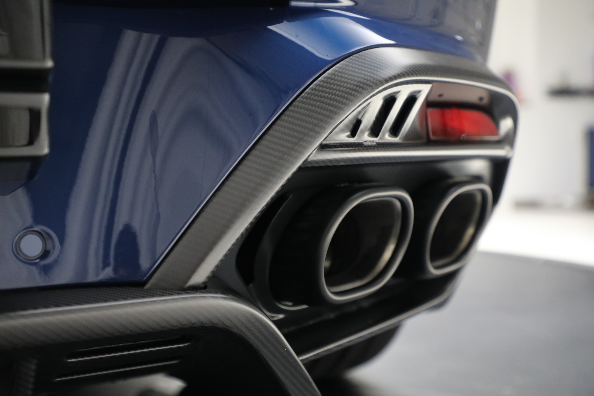 2025 Aston Martin Vanquish AM7 photo 27