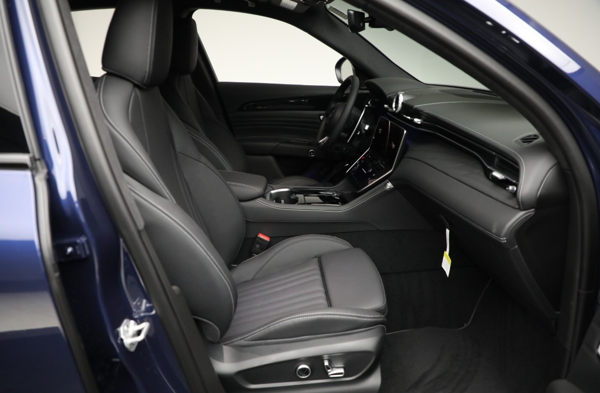 2025 Maserati Grecale Modena photo 11