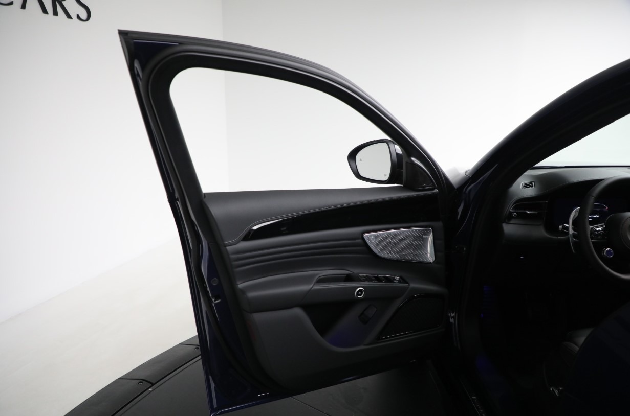 2025 Maserati Grecale Modena photo 17