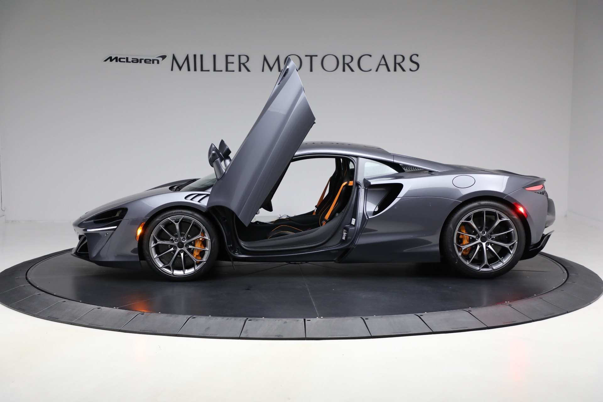 2025 Mclaren ARTURA photo 16