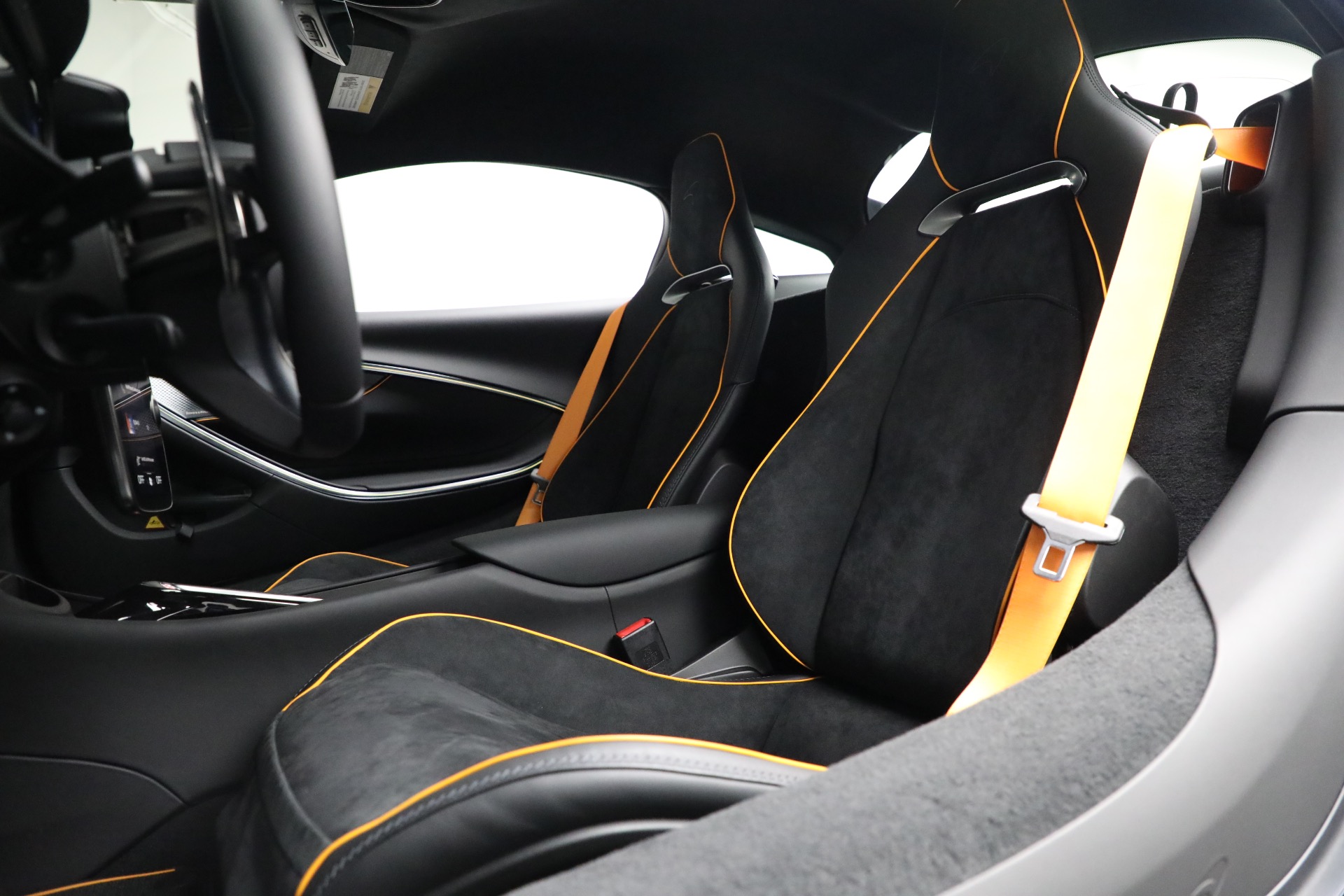 2025 Mclaren ARTURA photo 22