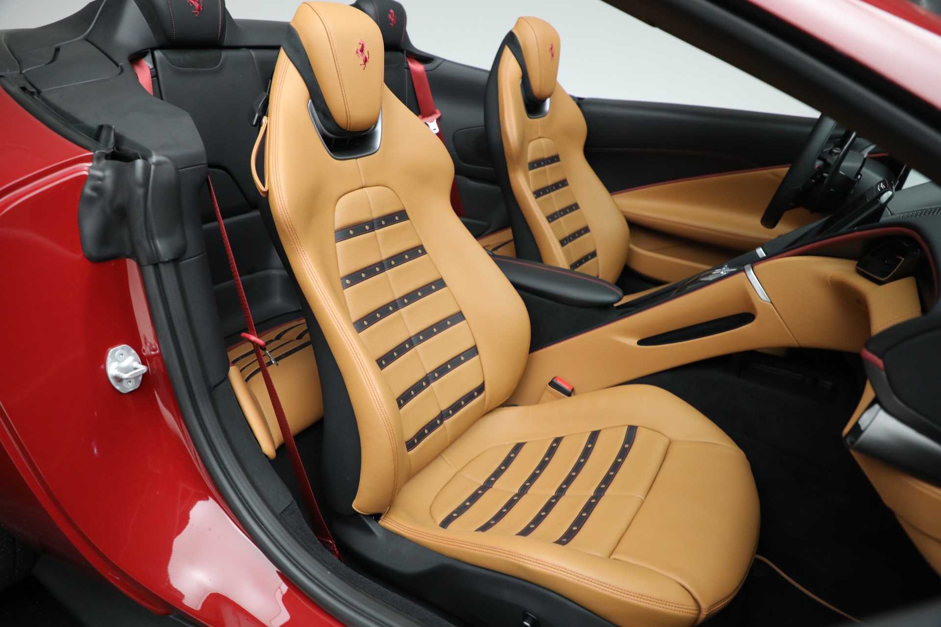 2024 Ferrari Roma Spider photo 16