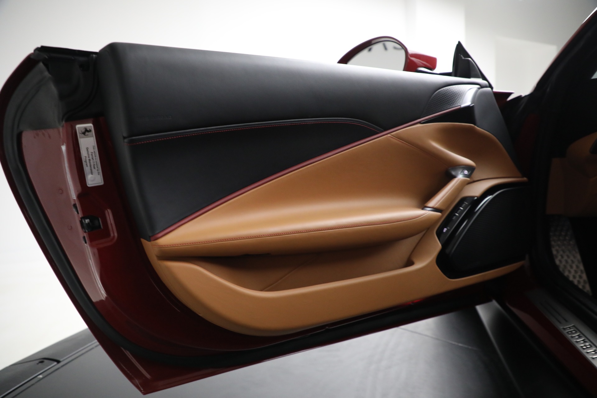 2024 Ferrari Roma Spider photo 19