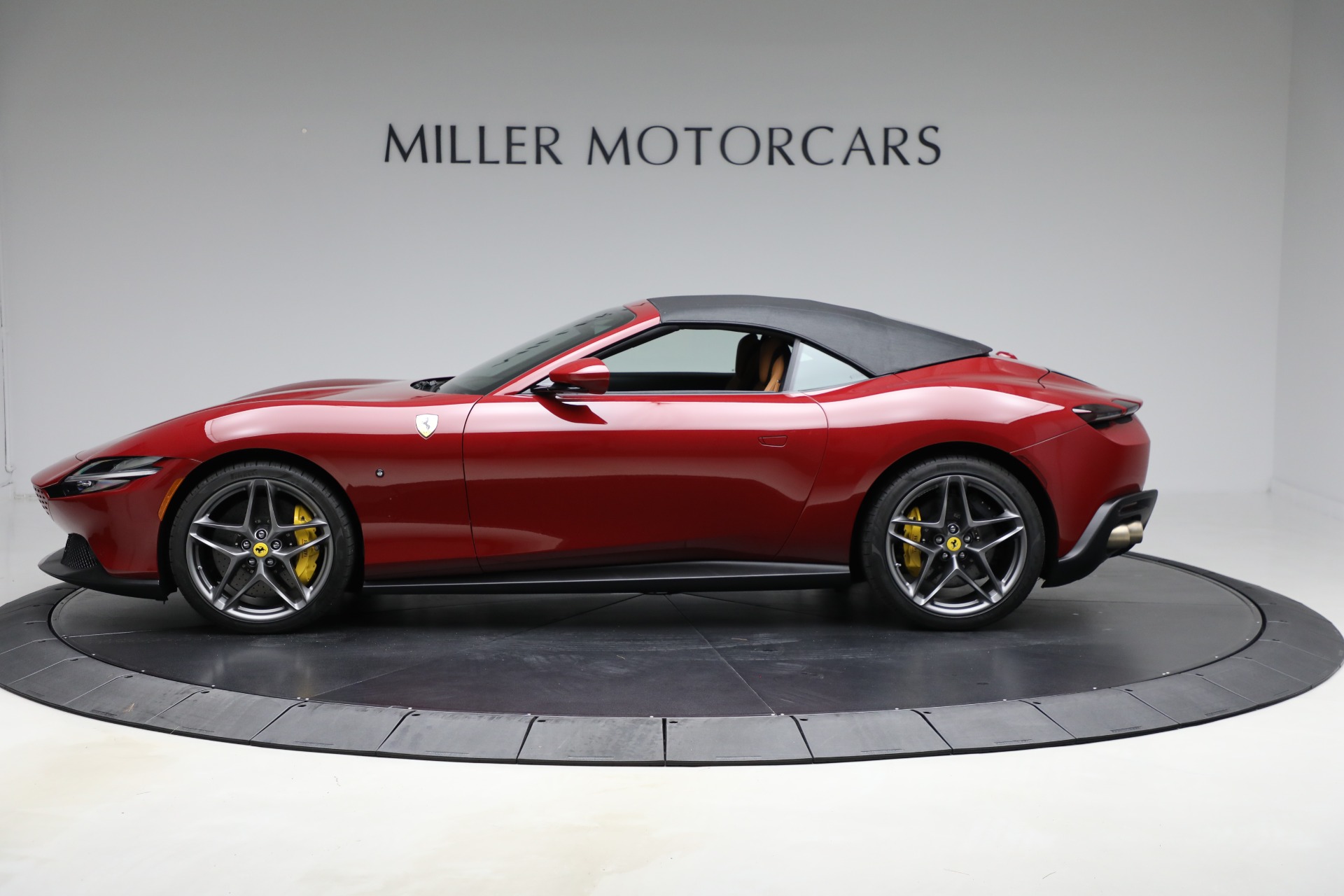 2024 Ferrari Roma Spider photo 22
