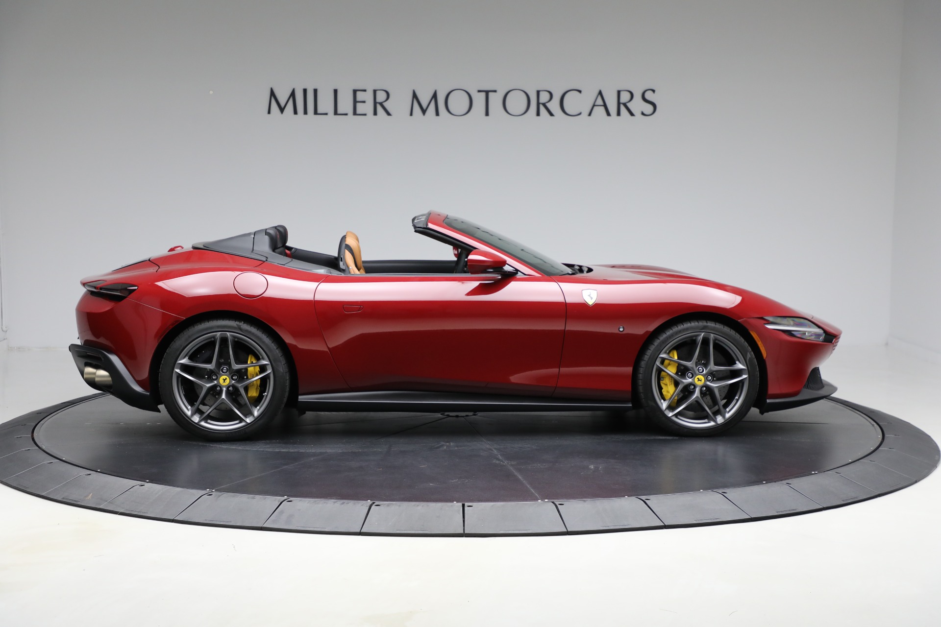 2024 Ferrari Roma Spider photo 9