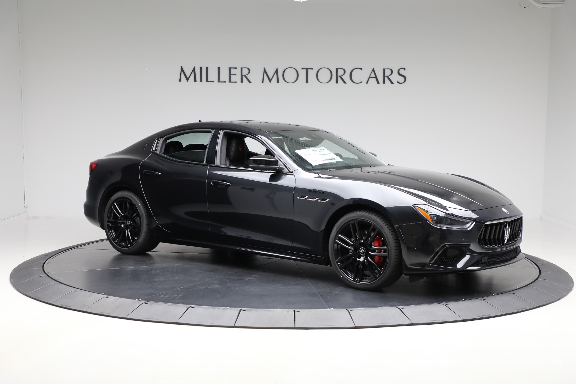 2024 Maserati Ghibli Modena Q4 photo 11