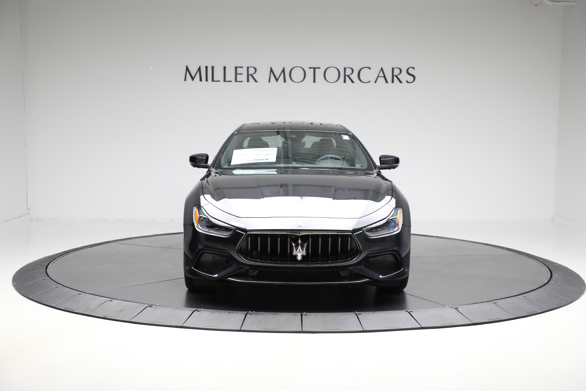 2024 Maserati Ghibli Modena Q4 photo 13