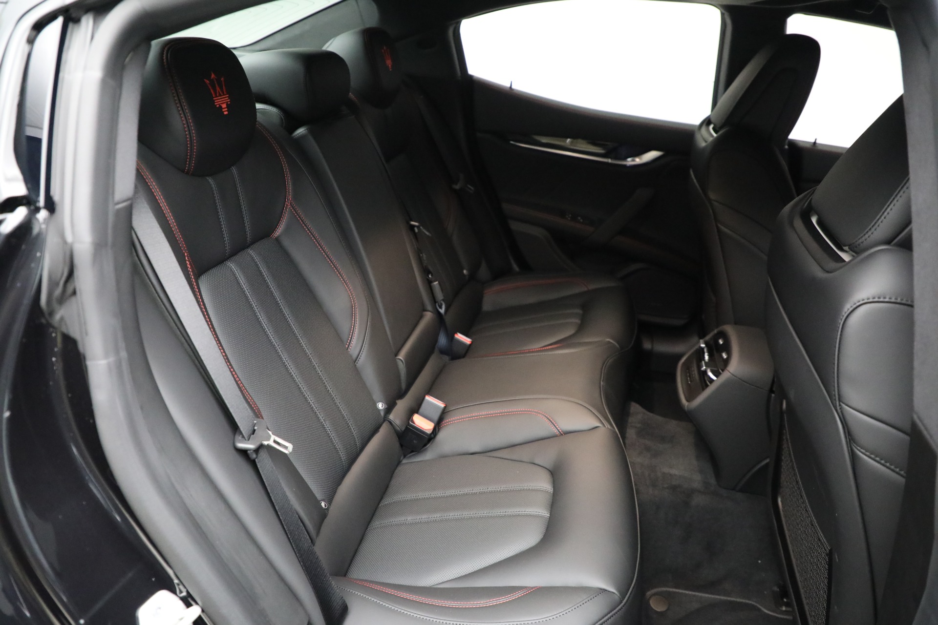 2024 Maserati Ghibli Modena Q4 photo 21