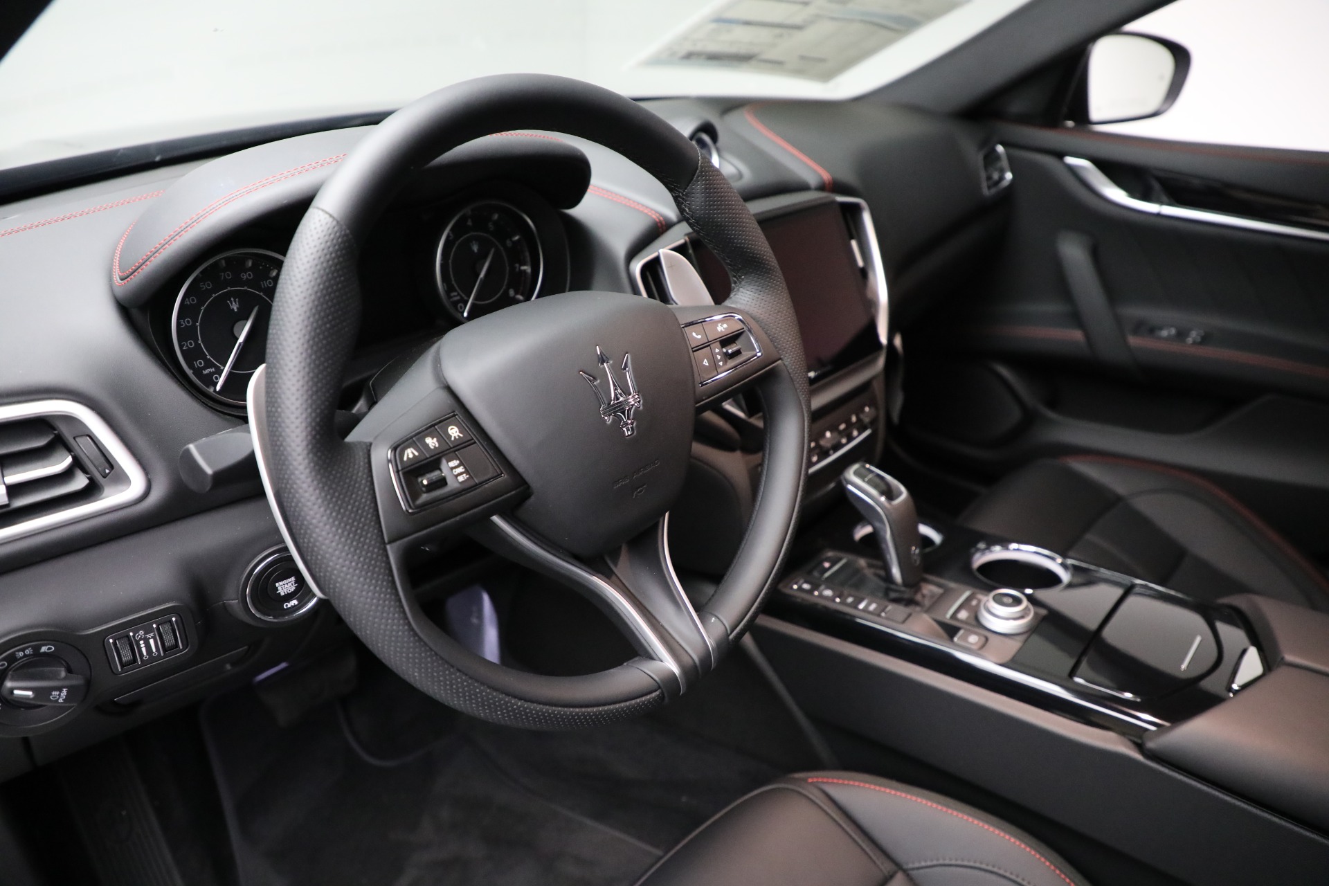 2024 Maserati Ghibli Modena Q4 photo 22