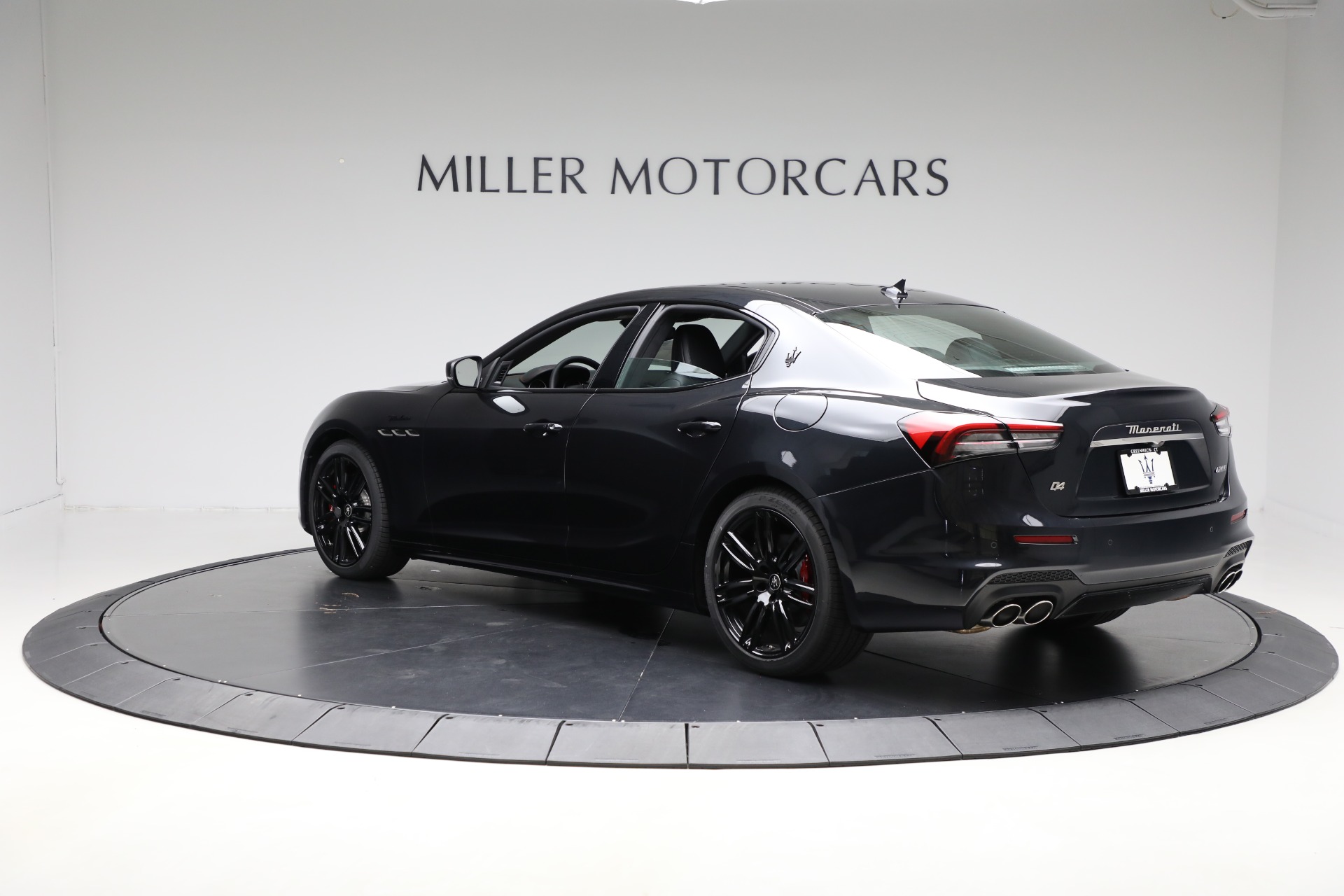 2024 Maserati Ghibli Modena Q4 photo 5