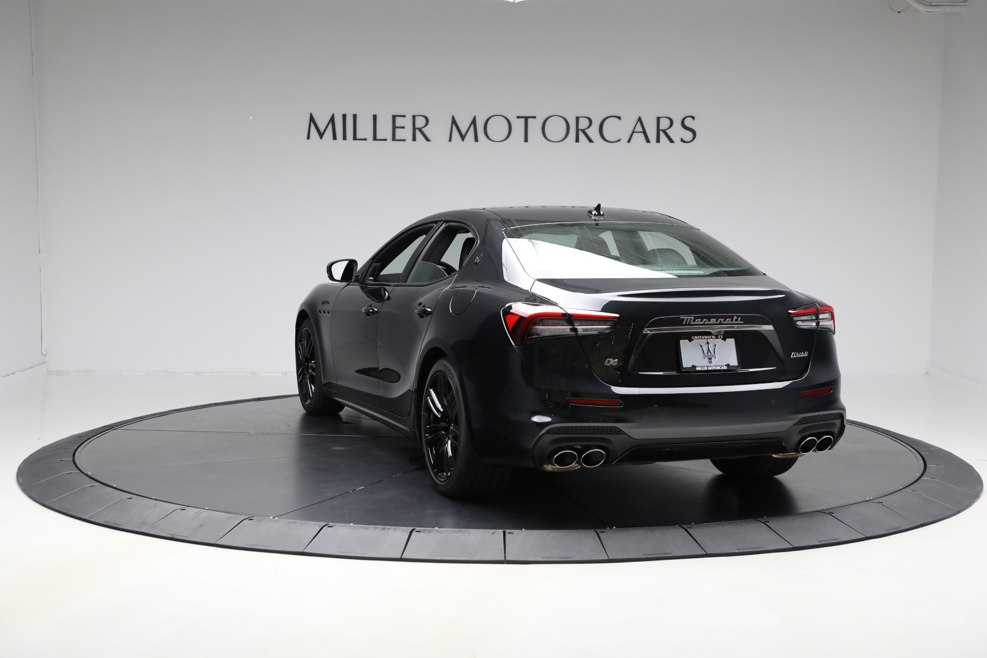 2024 Maserati Ghibli Modena Q4 photo 6