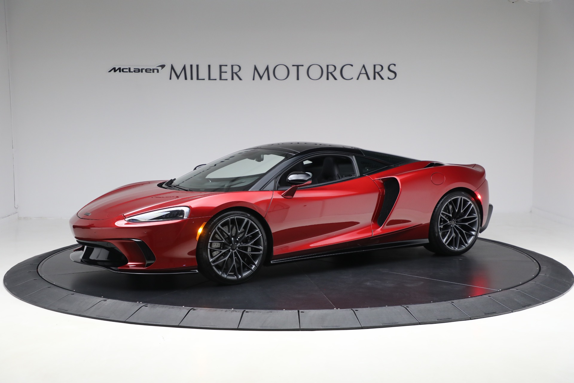 2025 Mclaren GTS photo 2
