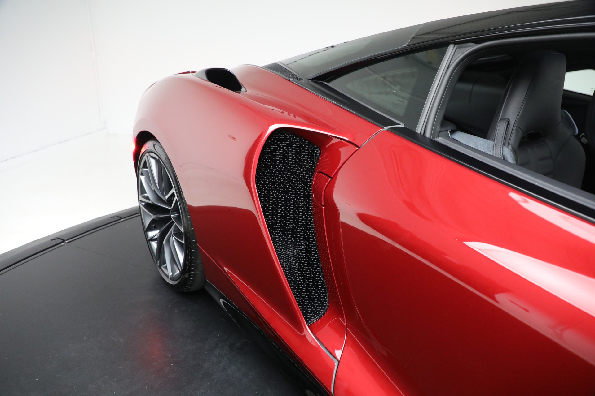 2025 Mclaren GTS photo 31