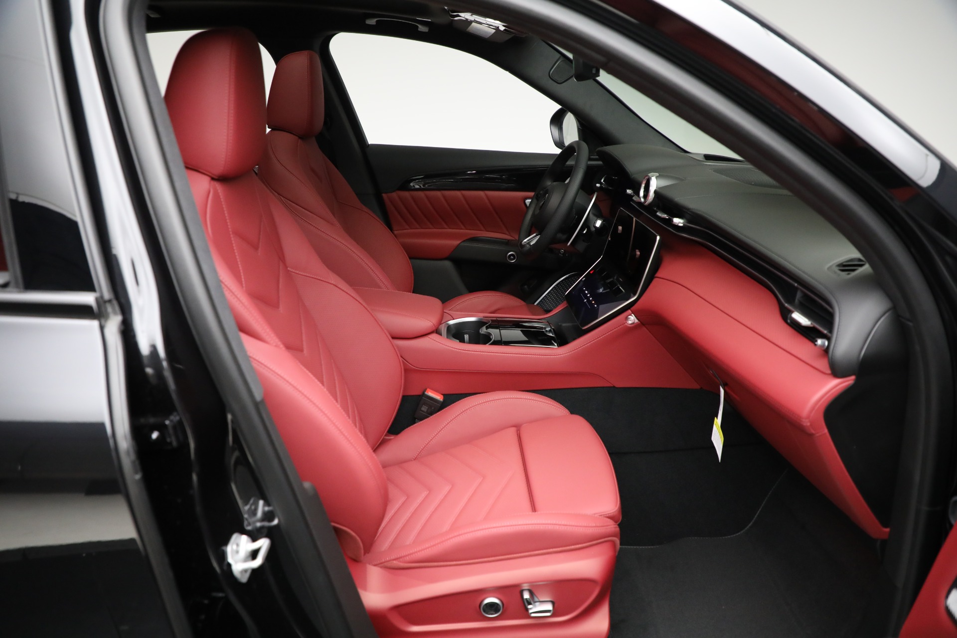 2025 Maserati Grecale Modena photo 16