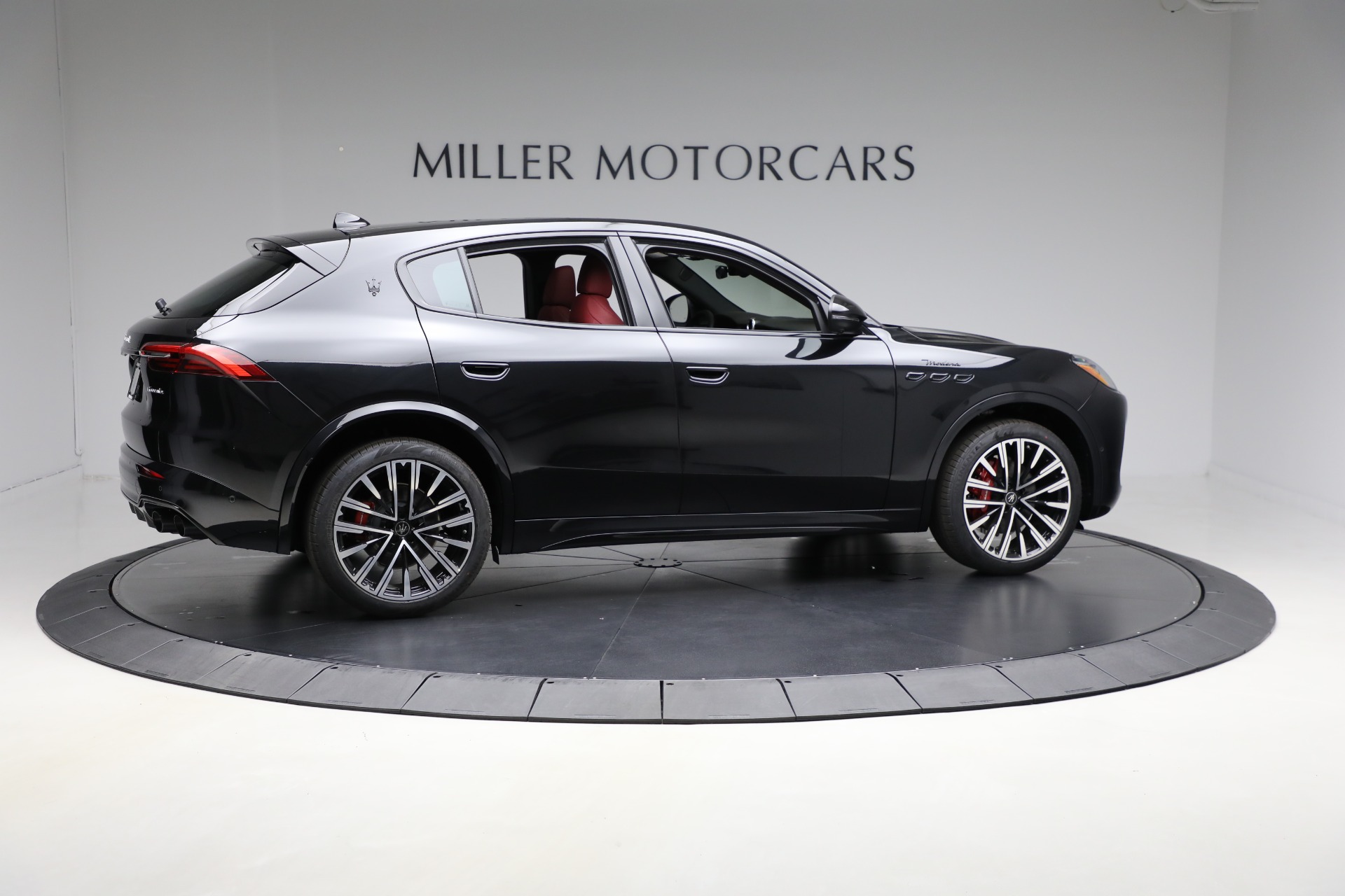 2025 Maserati Grecale Modena photo 8