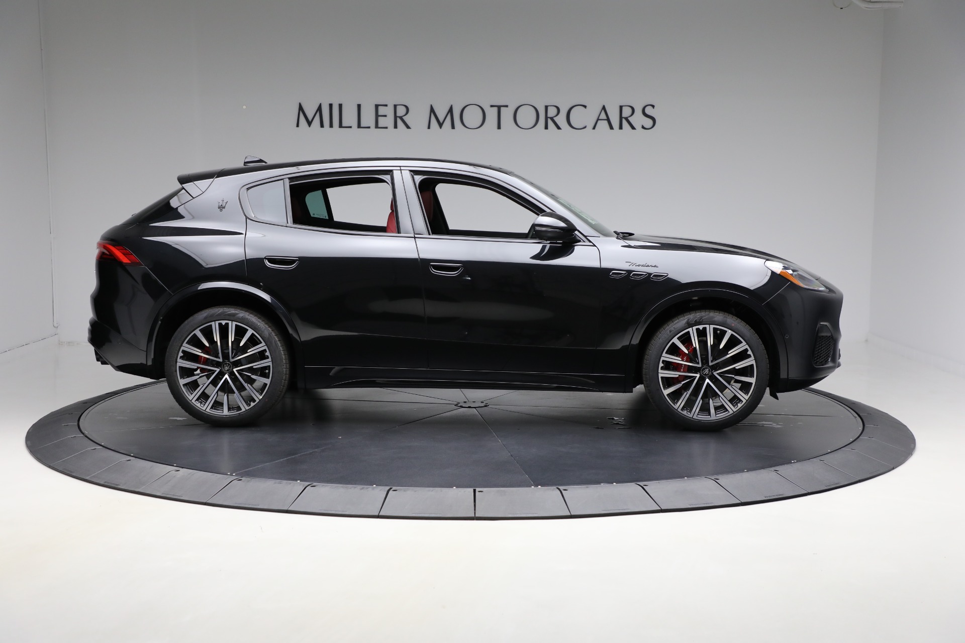 2025 Maserati Grecale Modena photo 9