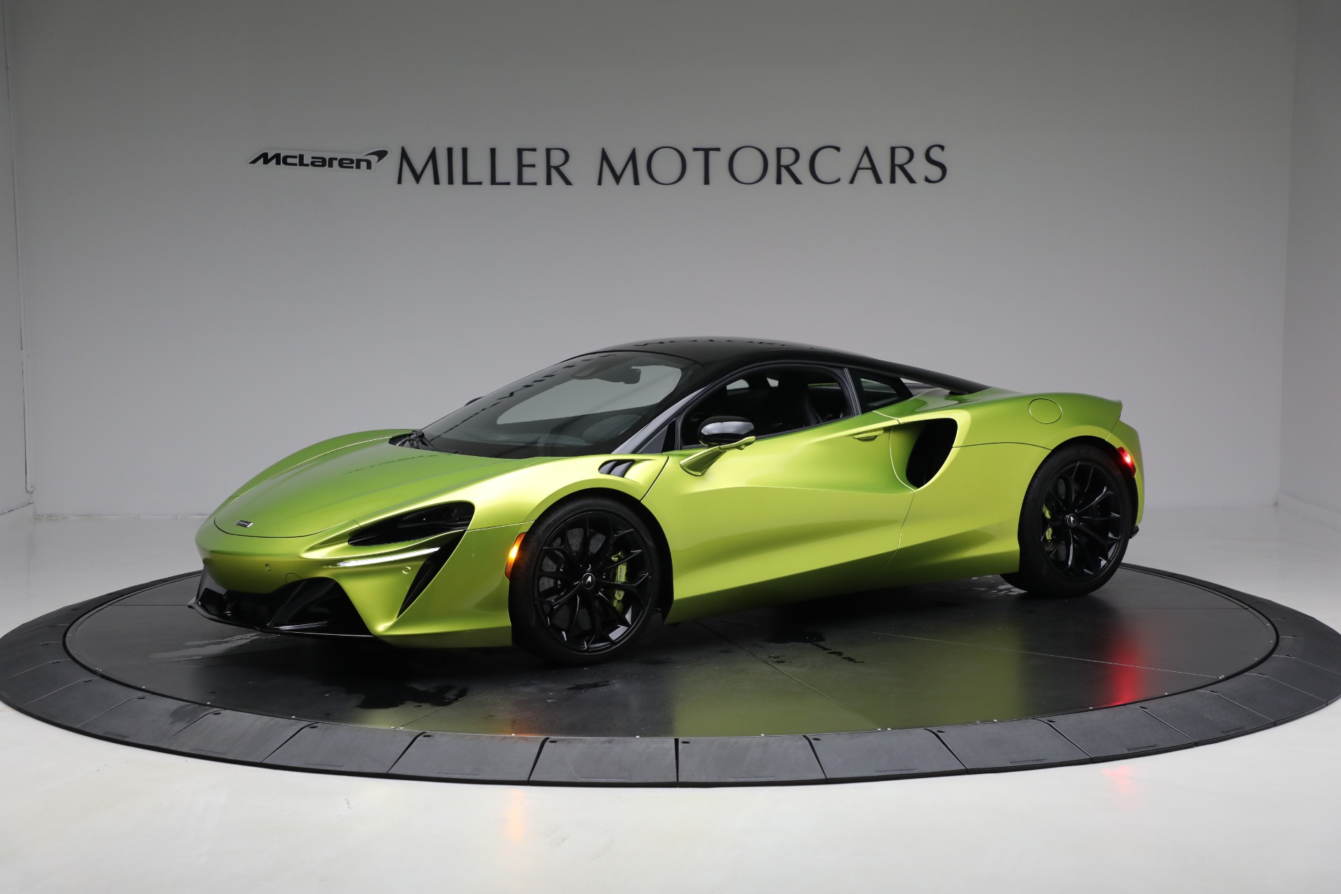 2024 Mclaren ARTURA photo 2