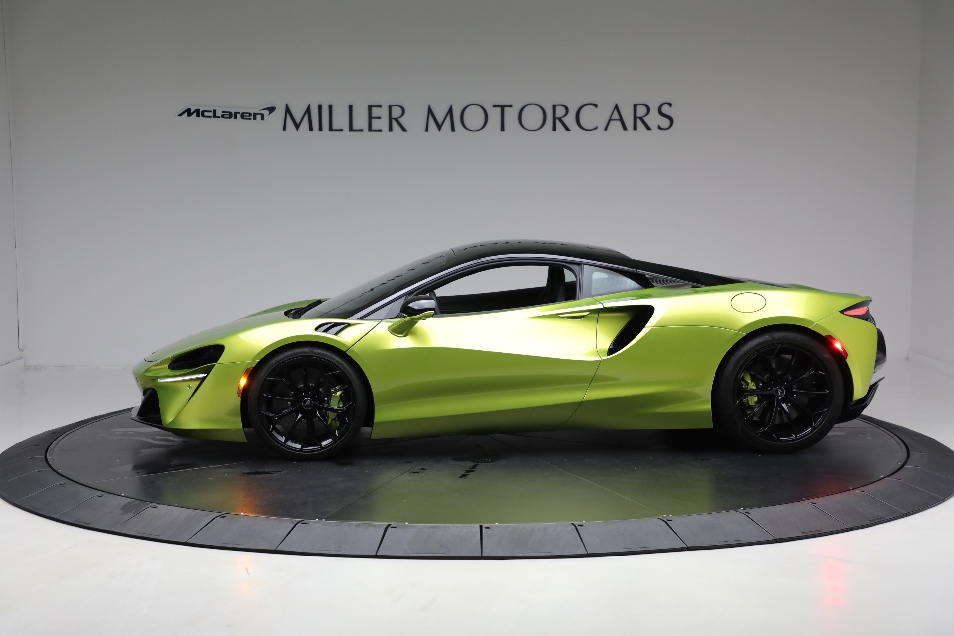 2024 Mclaren ARTURA photo 3