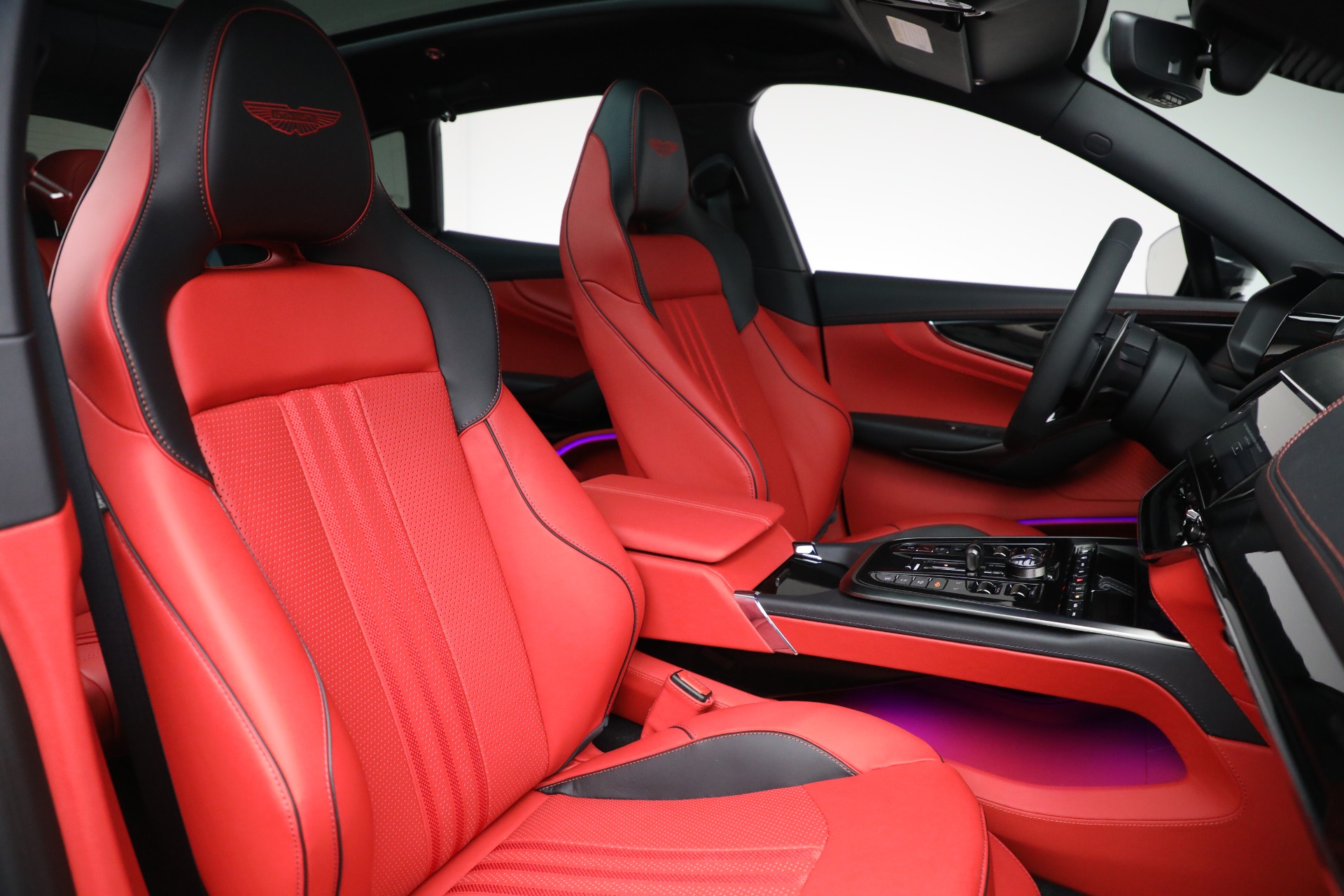 2025 Aston Martin DBX AM8 DBX707 photo 23
