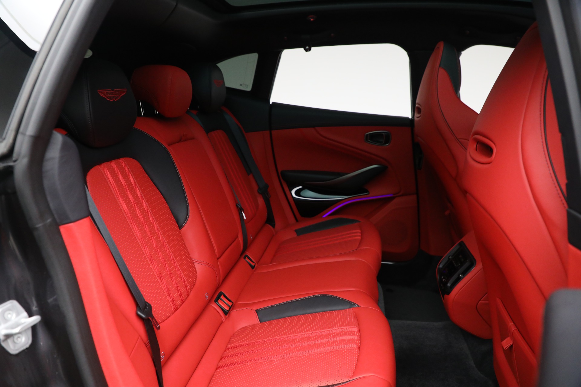 2025 Aston Martin DBX AM8 DBX707 photo 25