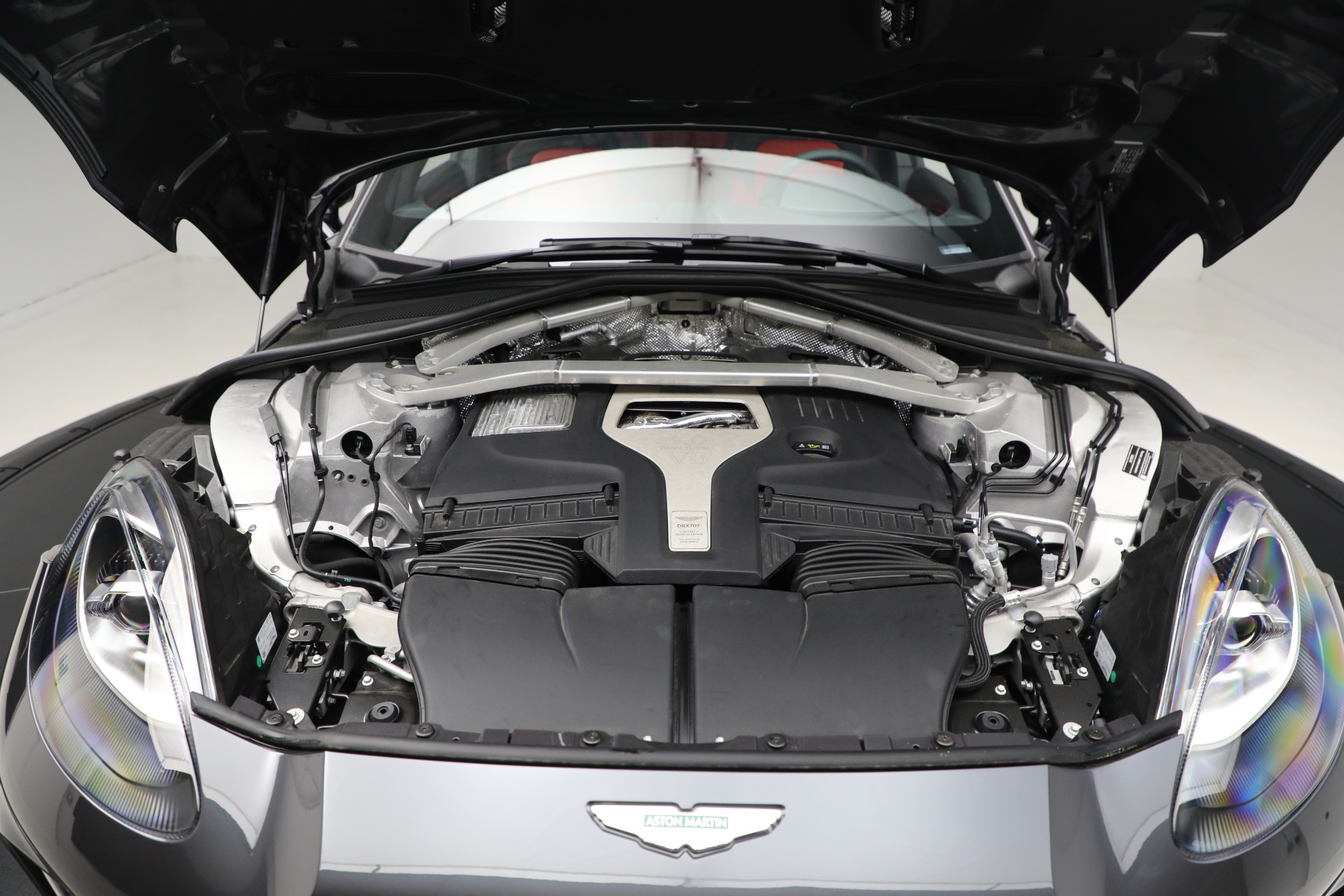 2025 Aston Martin DBX AM8 DBX707 photo 35