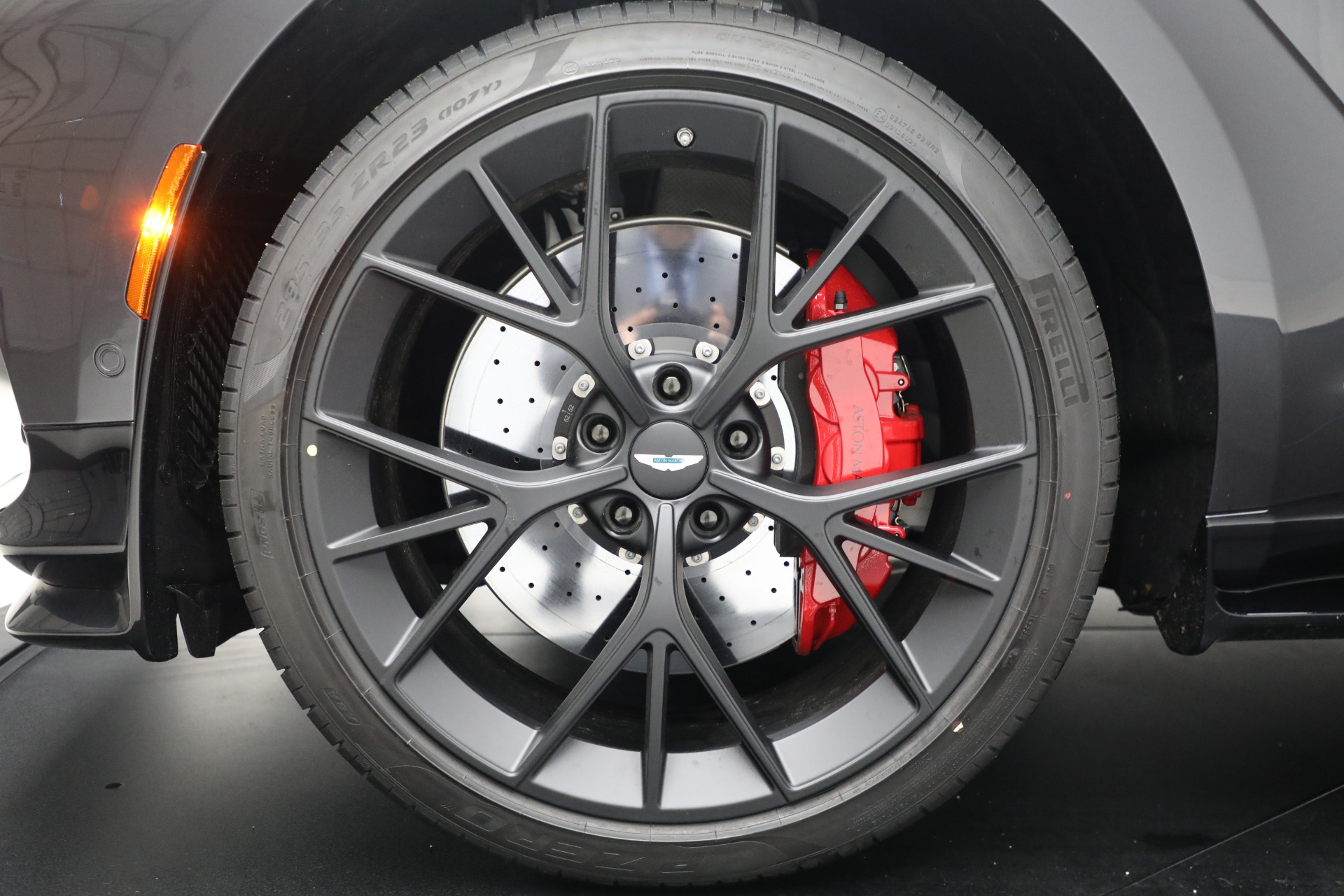 2025 Aston Martin DBX AM8 DBX707 photo 36