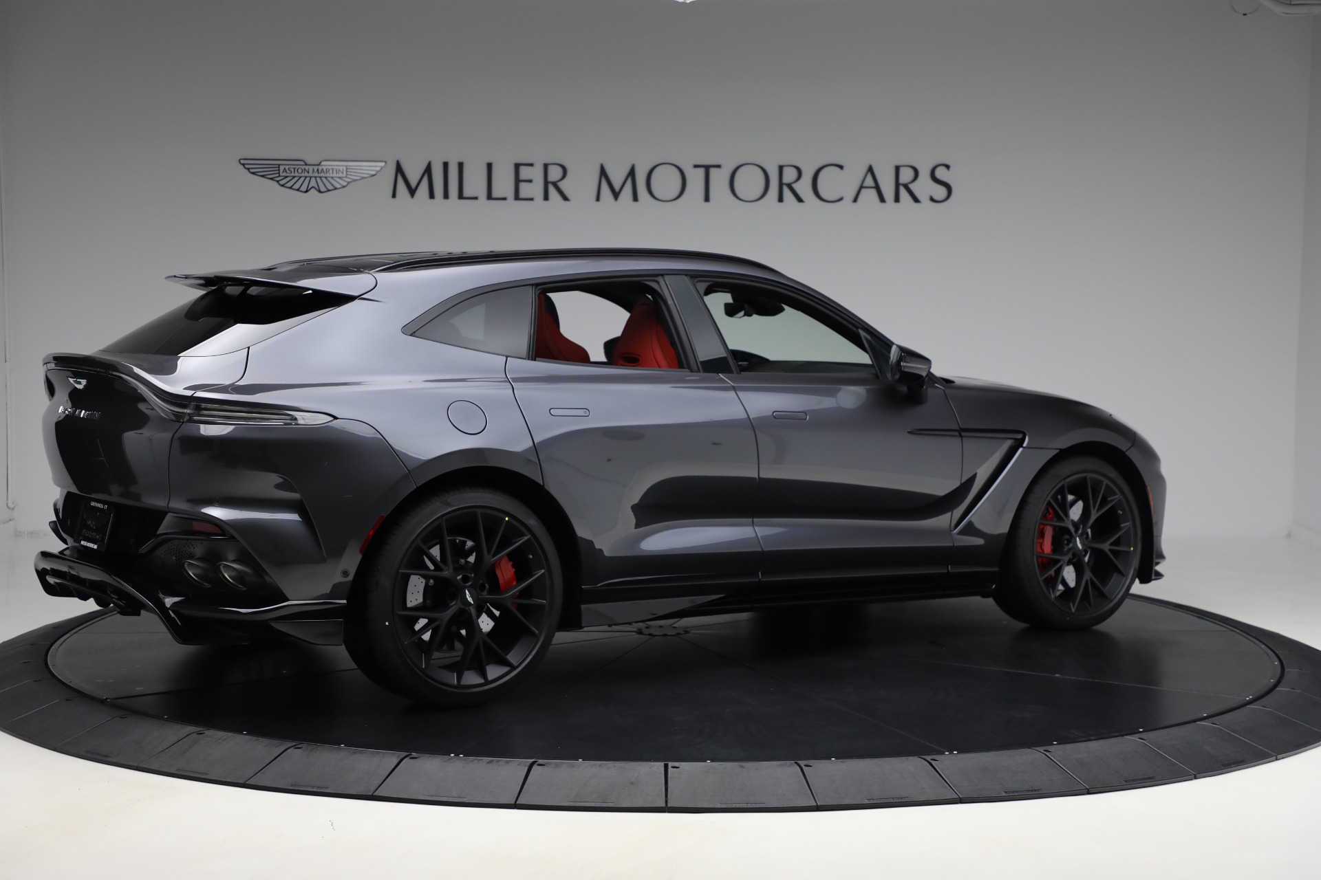 2025 Aston Martin DBX AM8 DBX707 photo 8