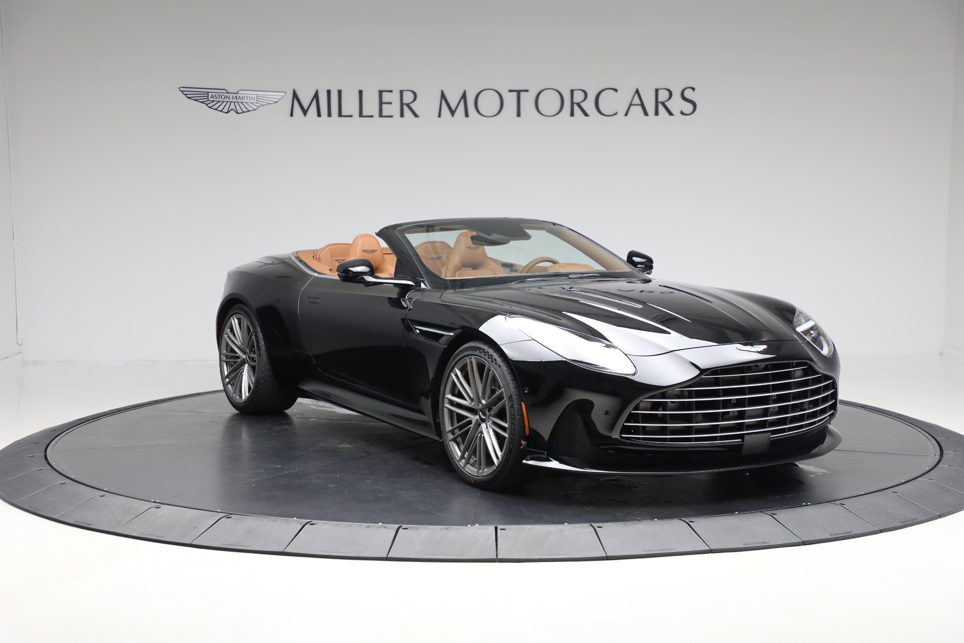 2025 Aston Martin DB12 AM5 photo 11