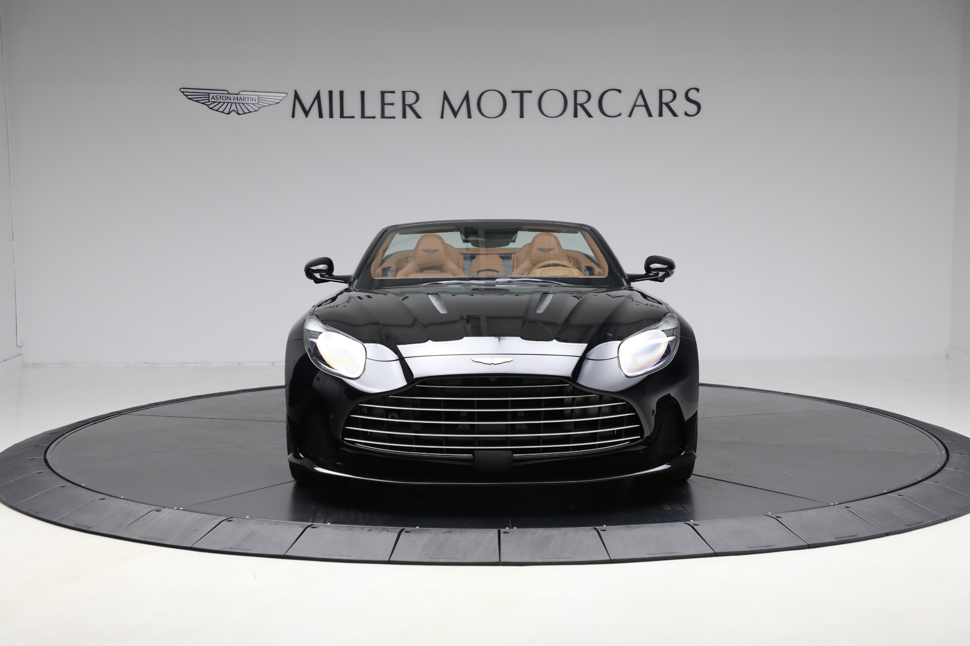 2025 Aston Martin DB12 AM5 photo 12