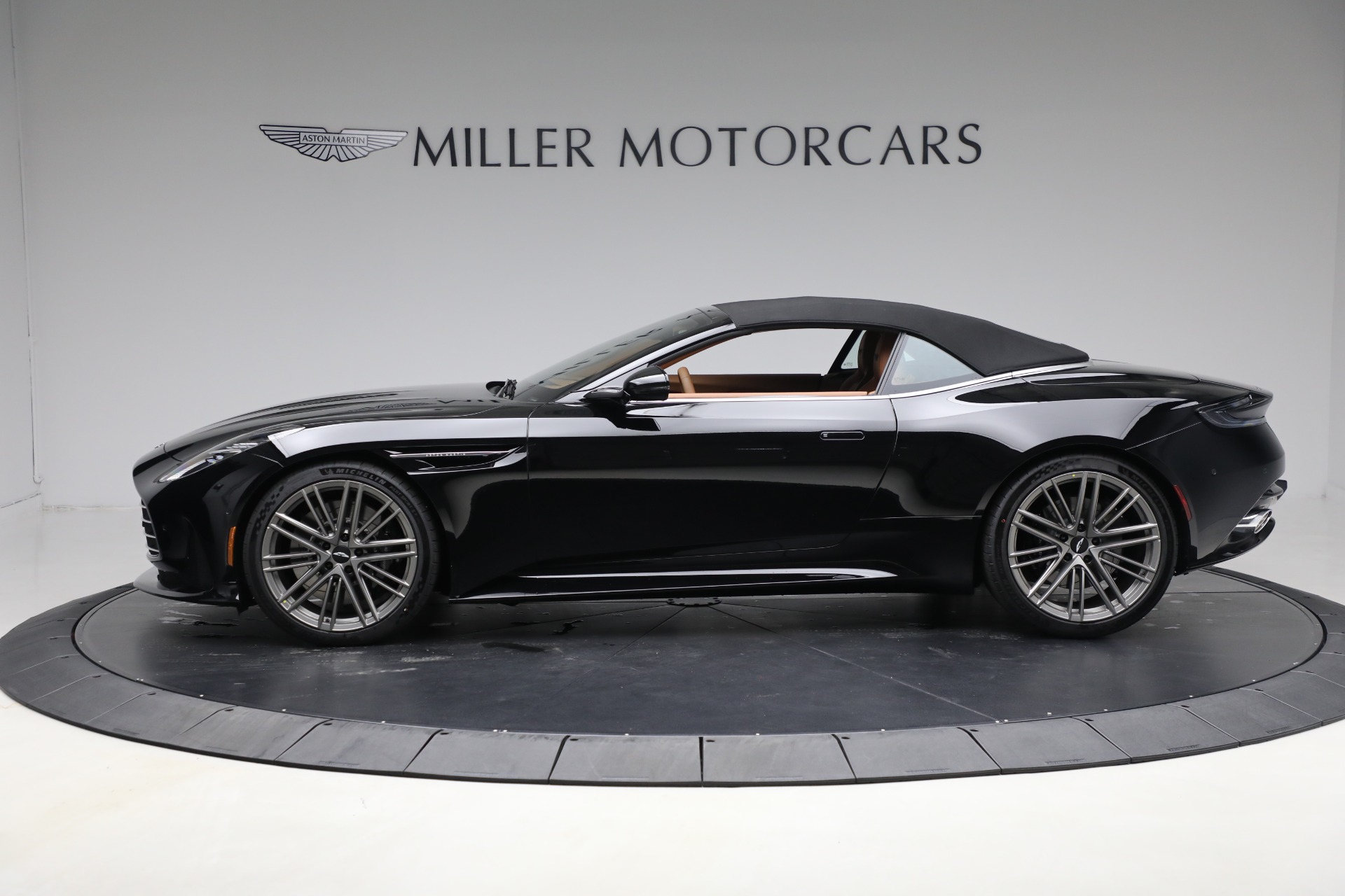 2025 Aston Martin DB12 AM5 photo 15