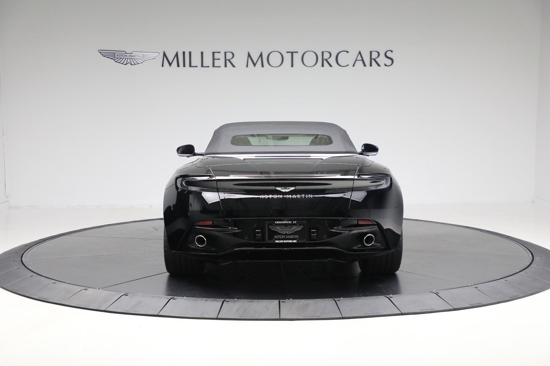 2025 Aston Martin DB12 AM5 photo 18
