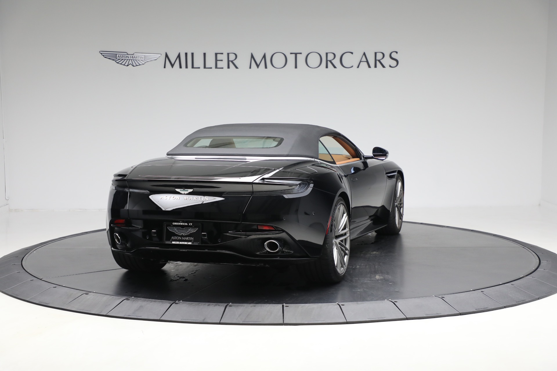 2025 Aston Martin DB12 AM5 photo 19