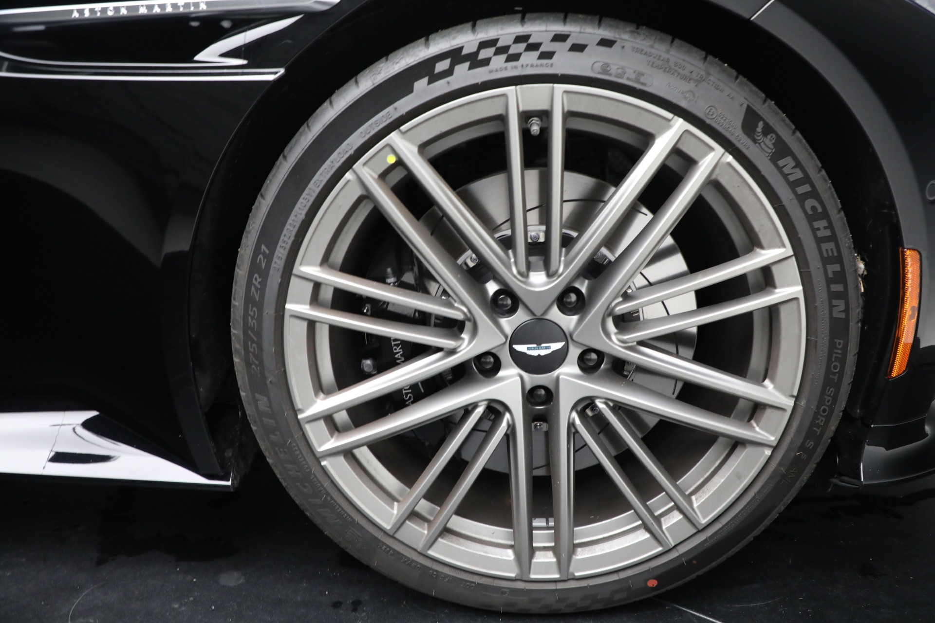2025 Aston Martin DB12 AM5 photo 34
