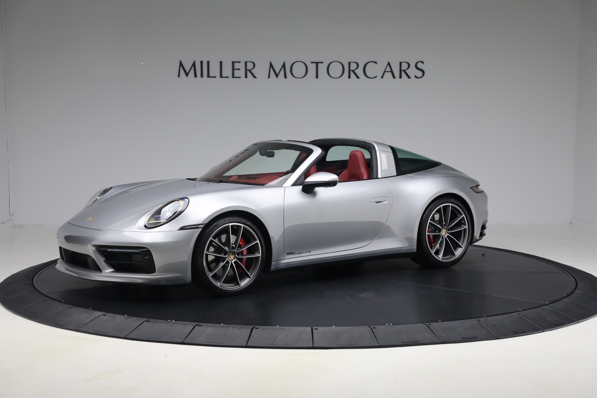 2024 Porsche 911 Targa 4S photo 2