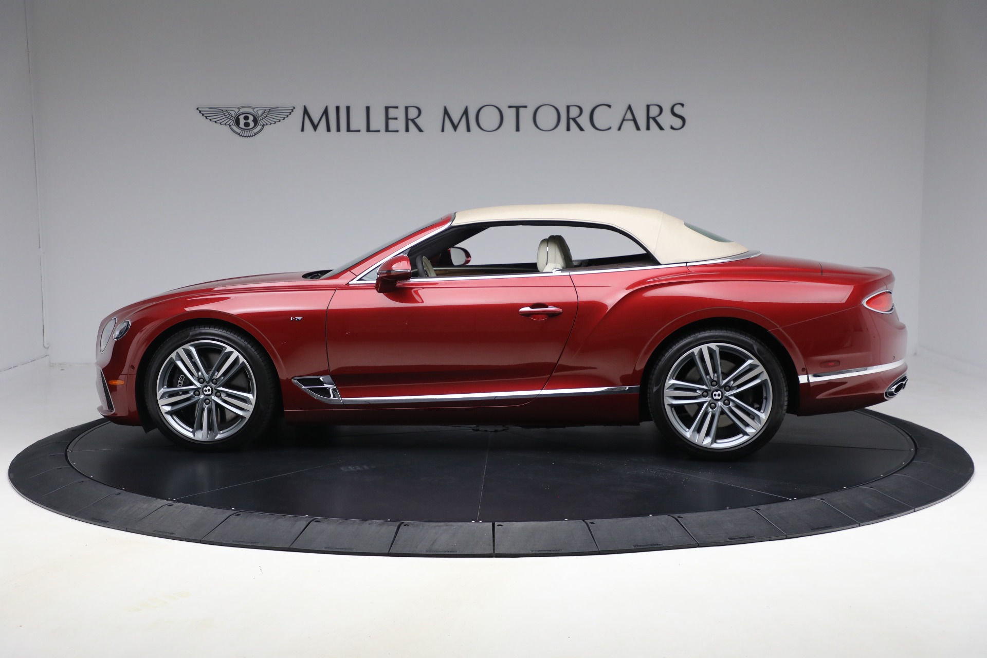 2022 Bentley Continental GTC V8 photo 11