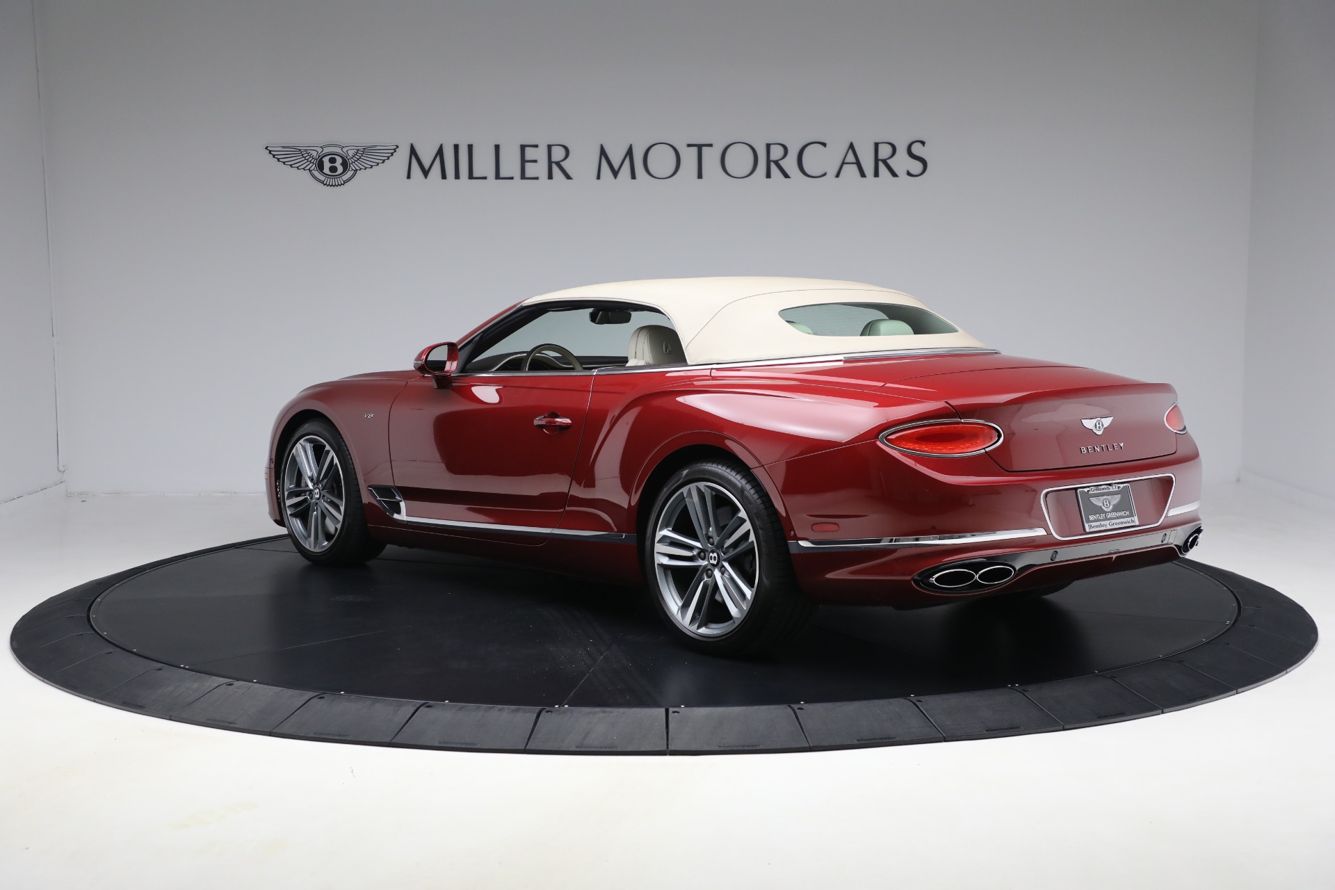 2022 Bentley Continental GTC V8 photo 12