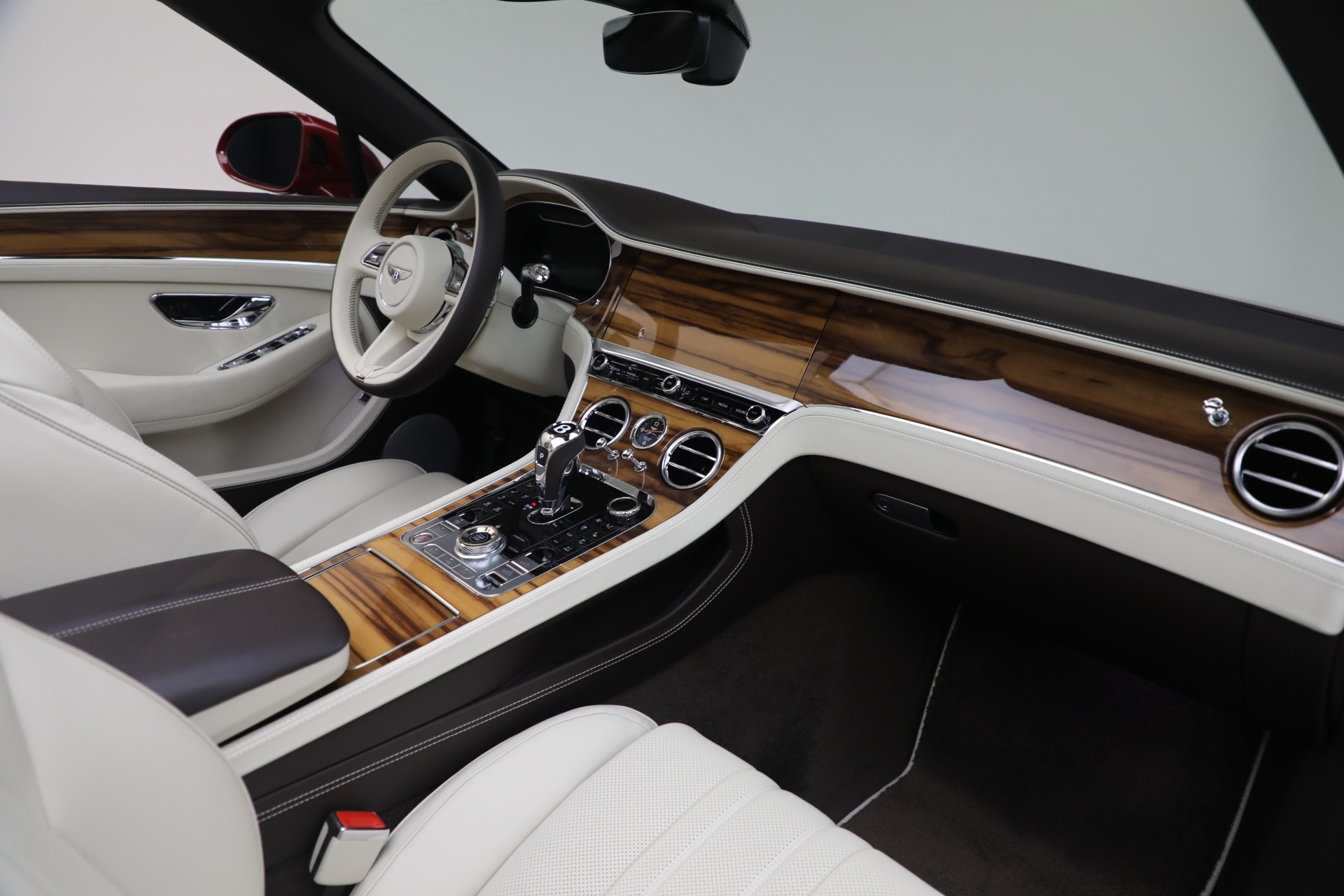 2022 Bentley Continental GTC V8 photo 20