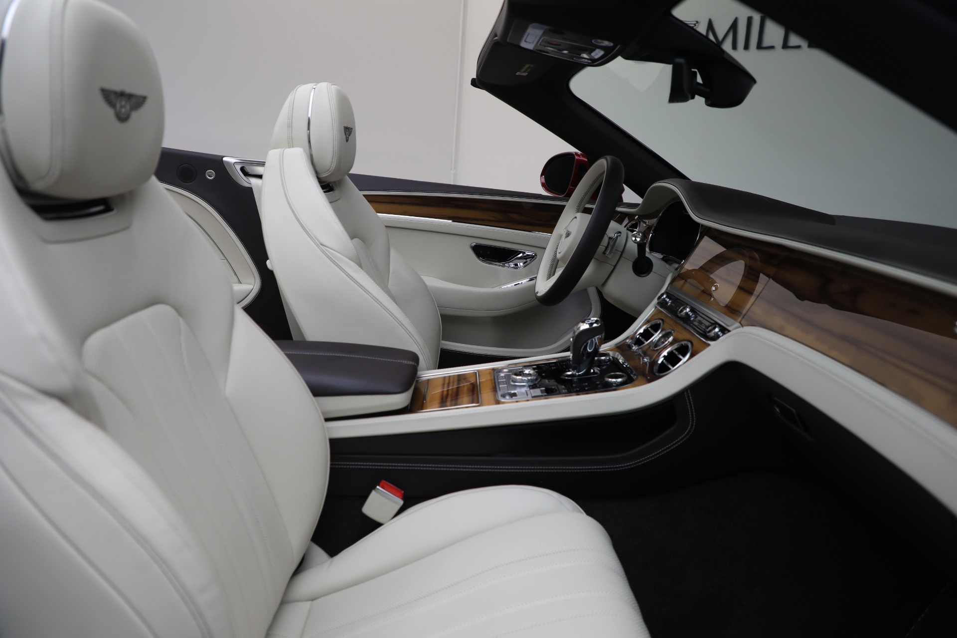 2022 Bentley Continental GTC V8 photo 21
