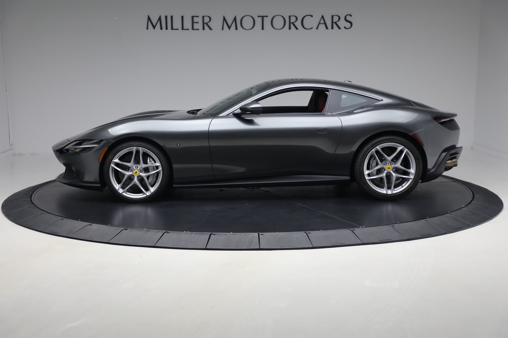 2024 Ferrari Roma photo 3