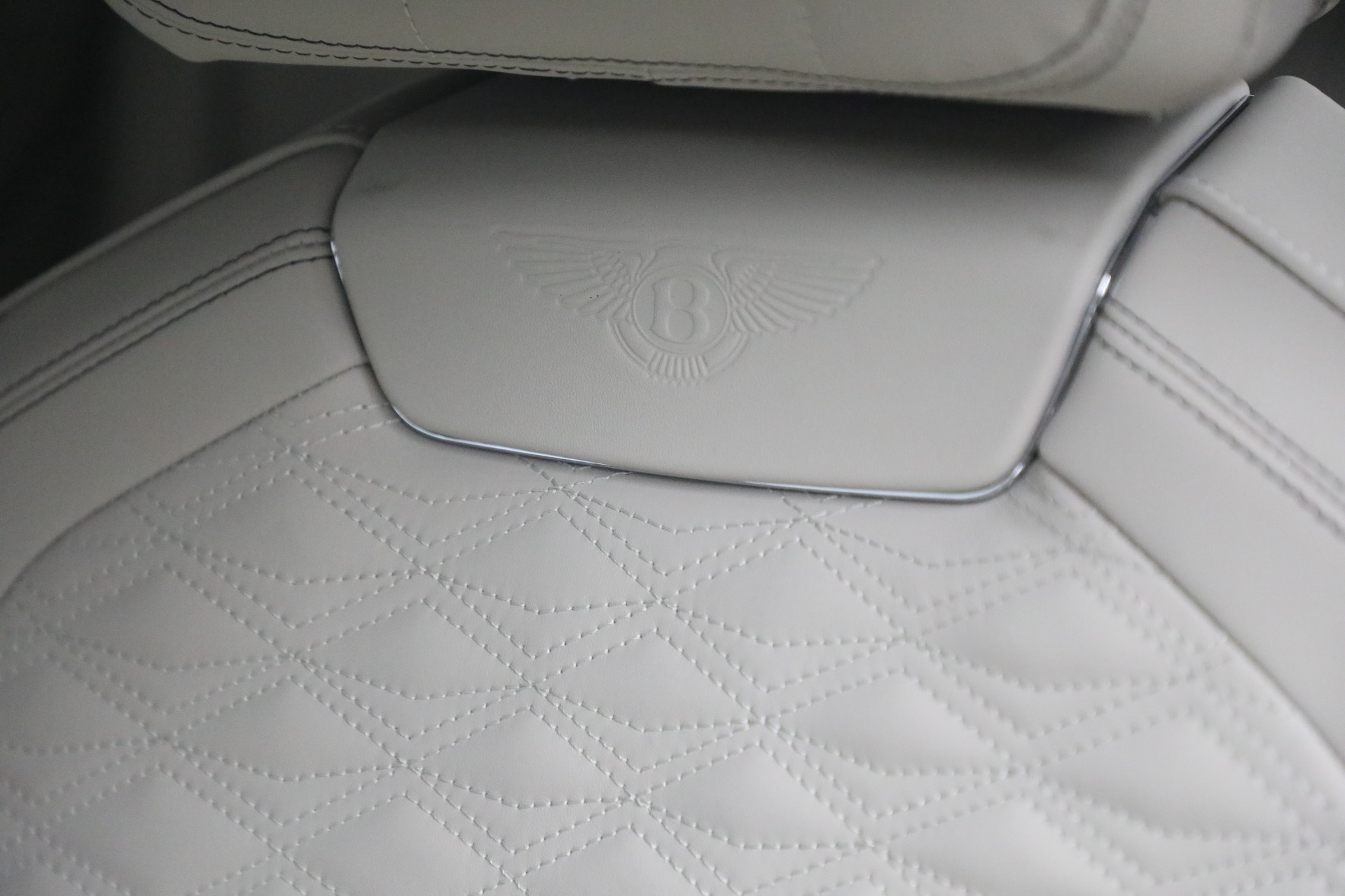 2025 Bentley Flying Spur Speed photo 18