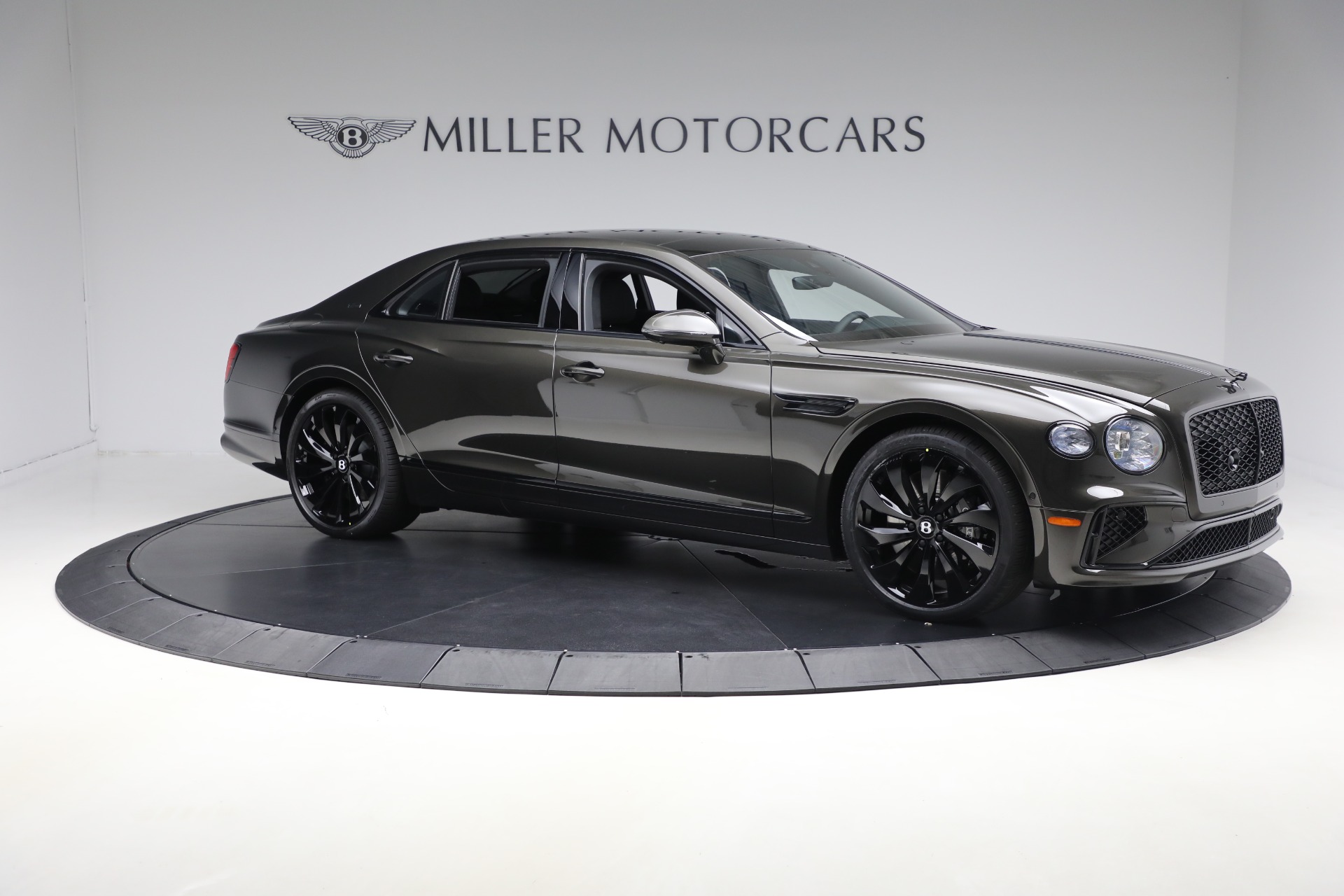 2025 Bentley Flying Spur photo 10