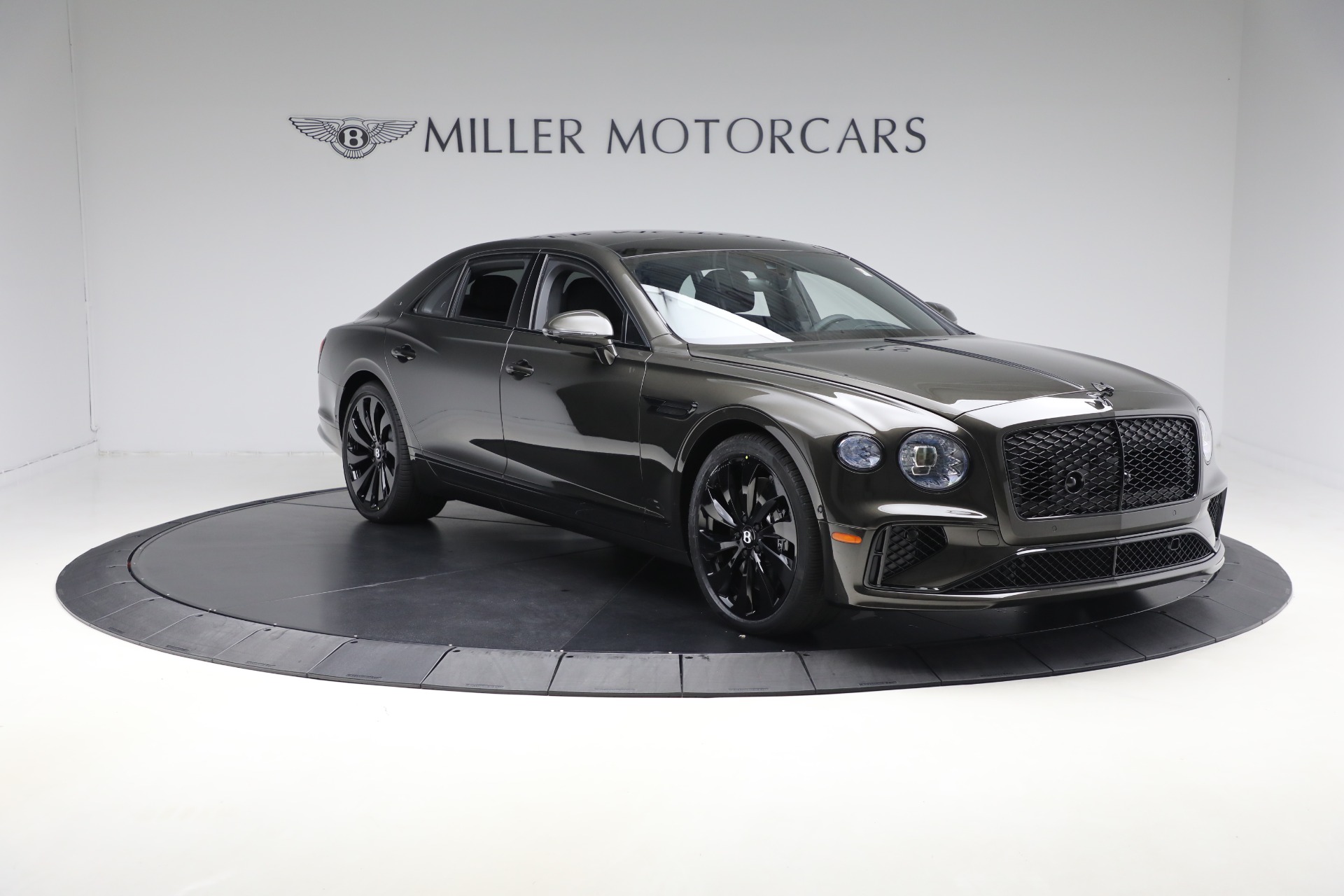 2025 Bentley Flying Spur photo 11