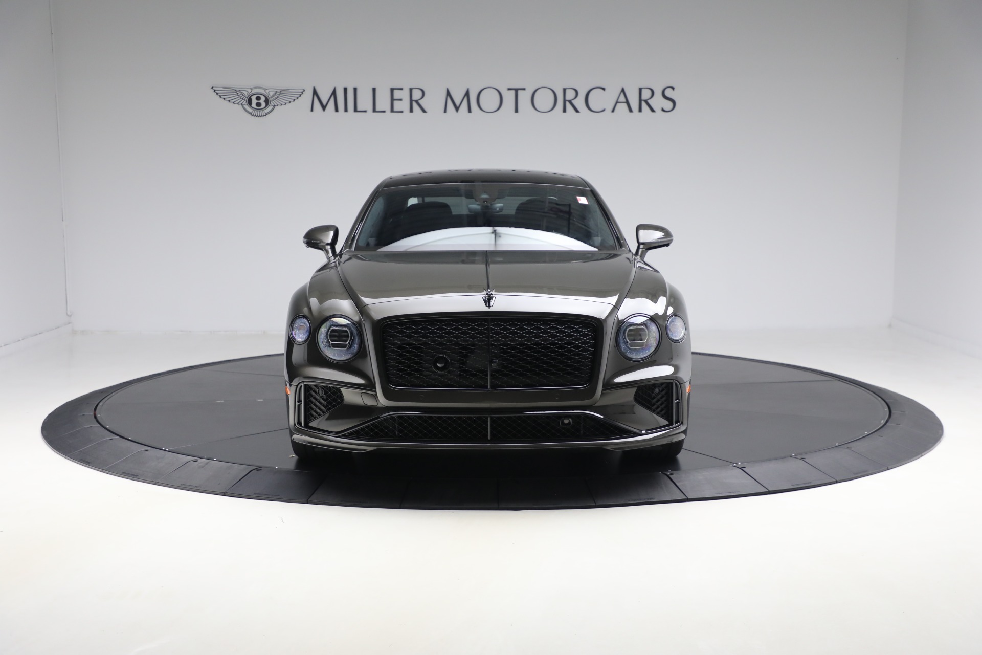 2025 Bentley Flying Spur photo 12