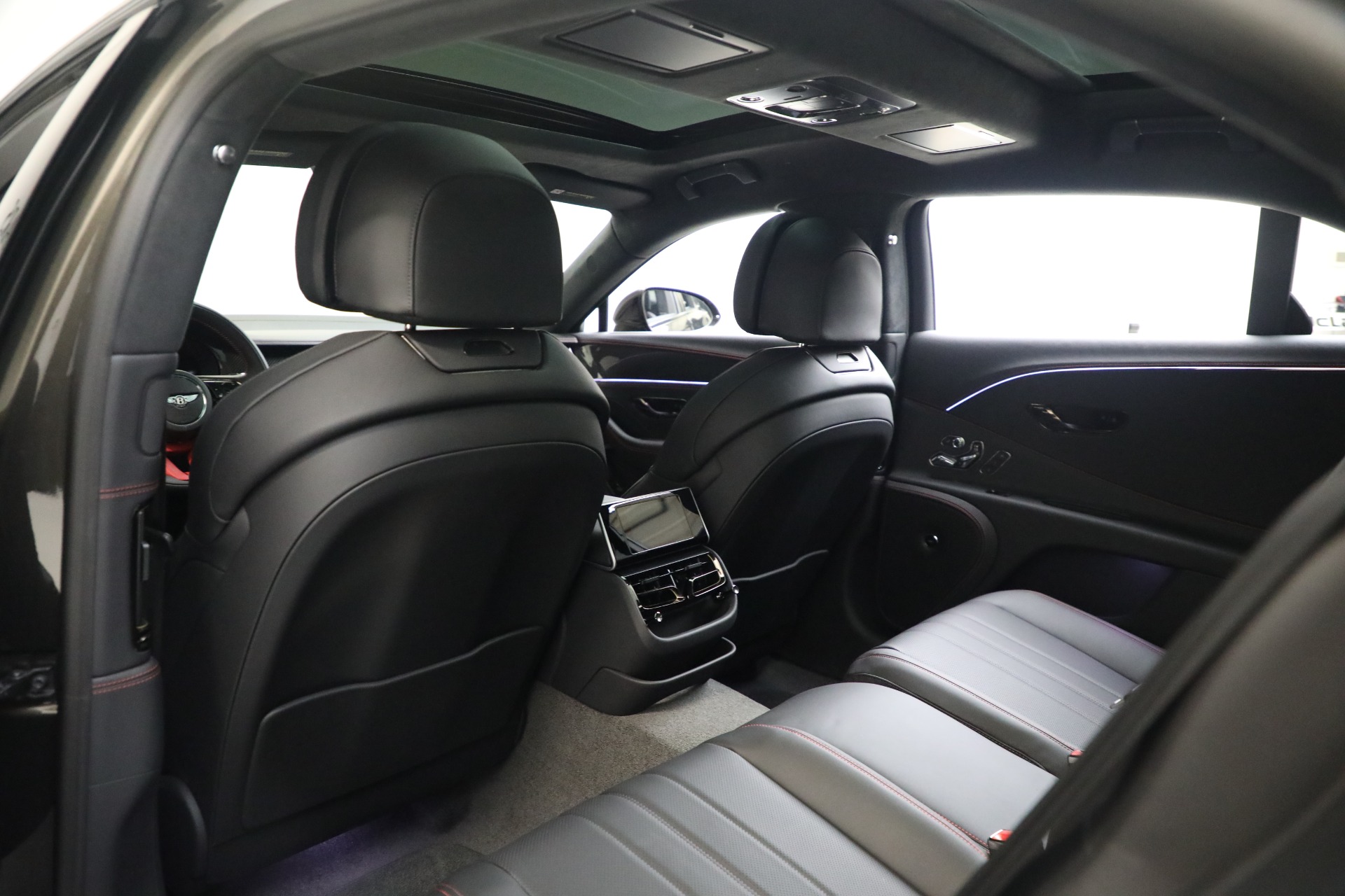 2025 Bentley Flying Spur photo 22