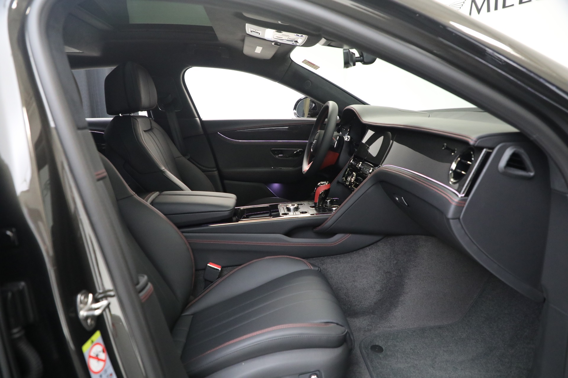 2025 Bentley Flying Spur photo 27