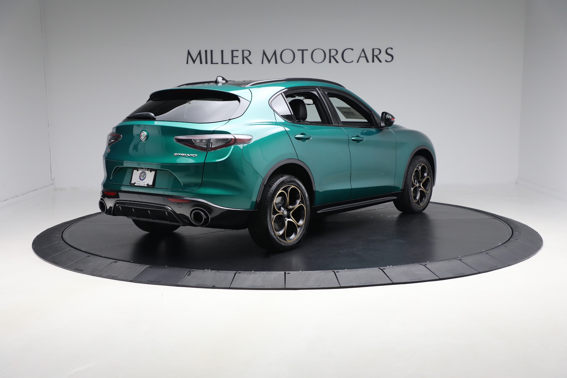 2025 Alfa Romeo Stelvio Sprint Base photo 7