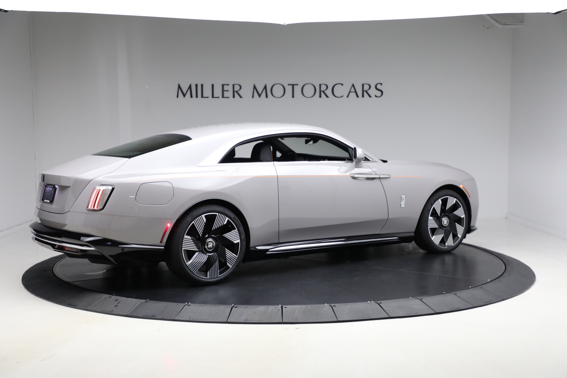 2026 Rolls Royce Spectre photo 2